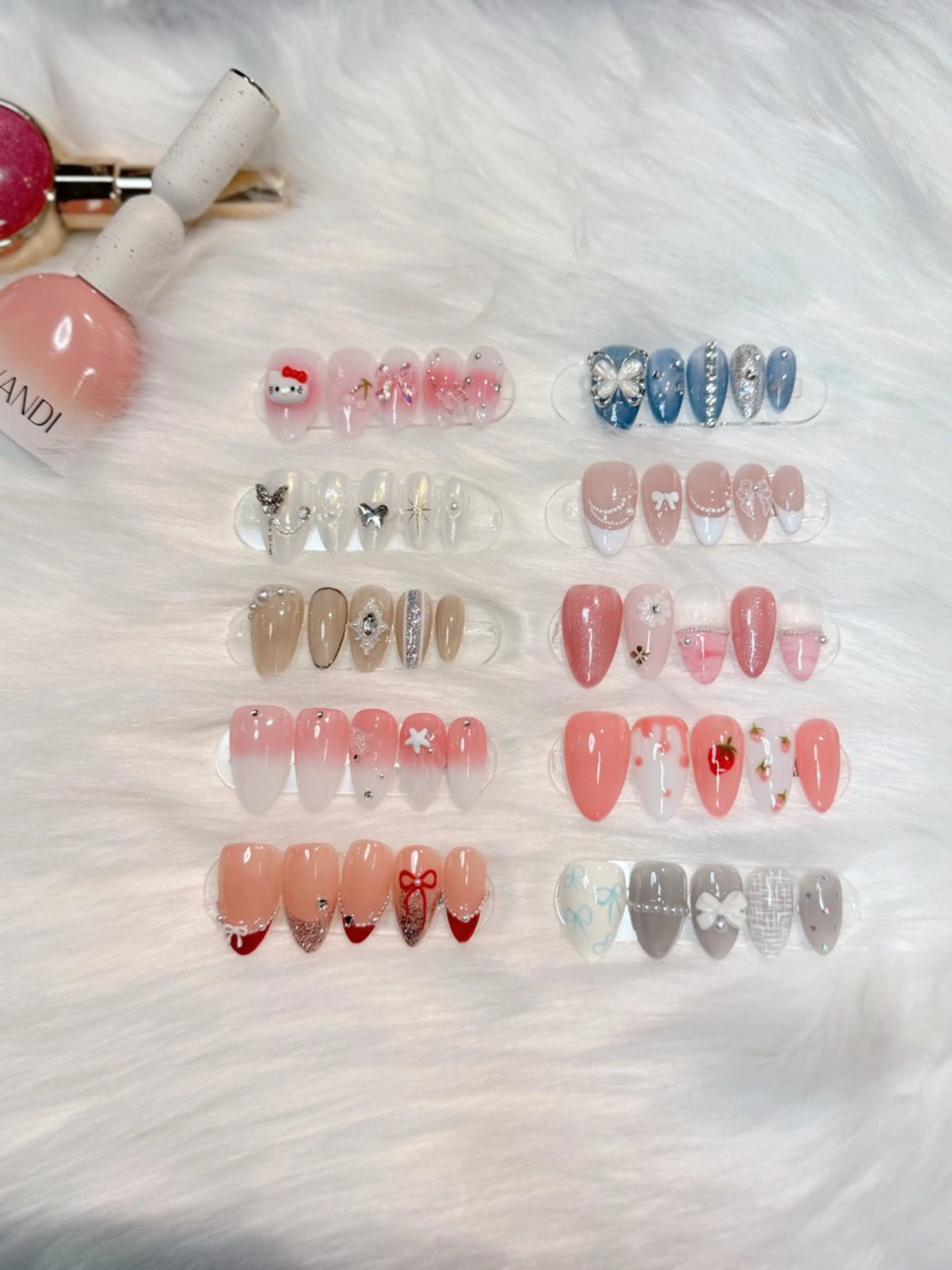 ネイル オーロラネイル チークネイル フットネイル フレンチネイル ジェルネイル Nichi Nailsのネイルデザイン