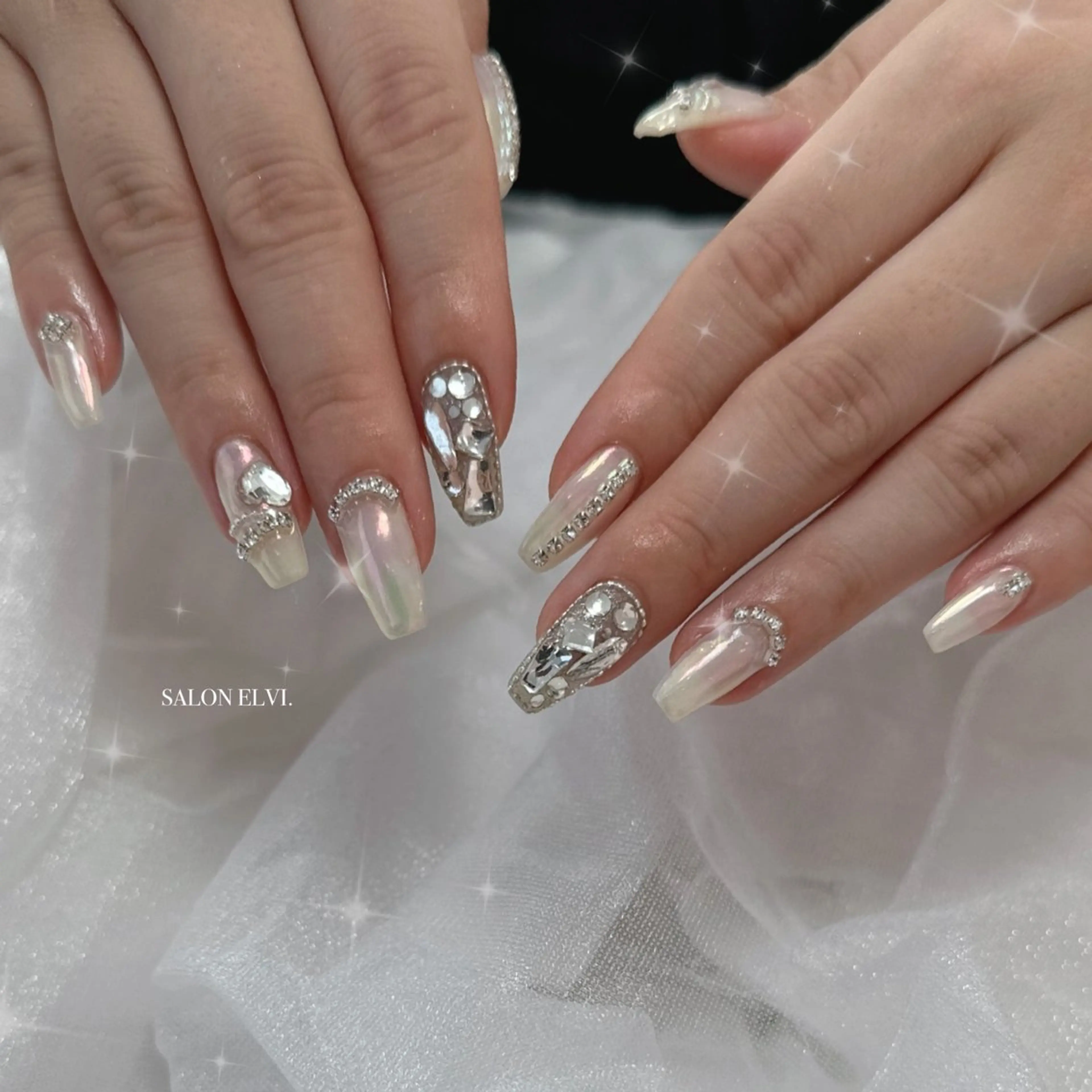 ネイル SALON ELVI.所属・SALON ELVI.のネイルデザイン