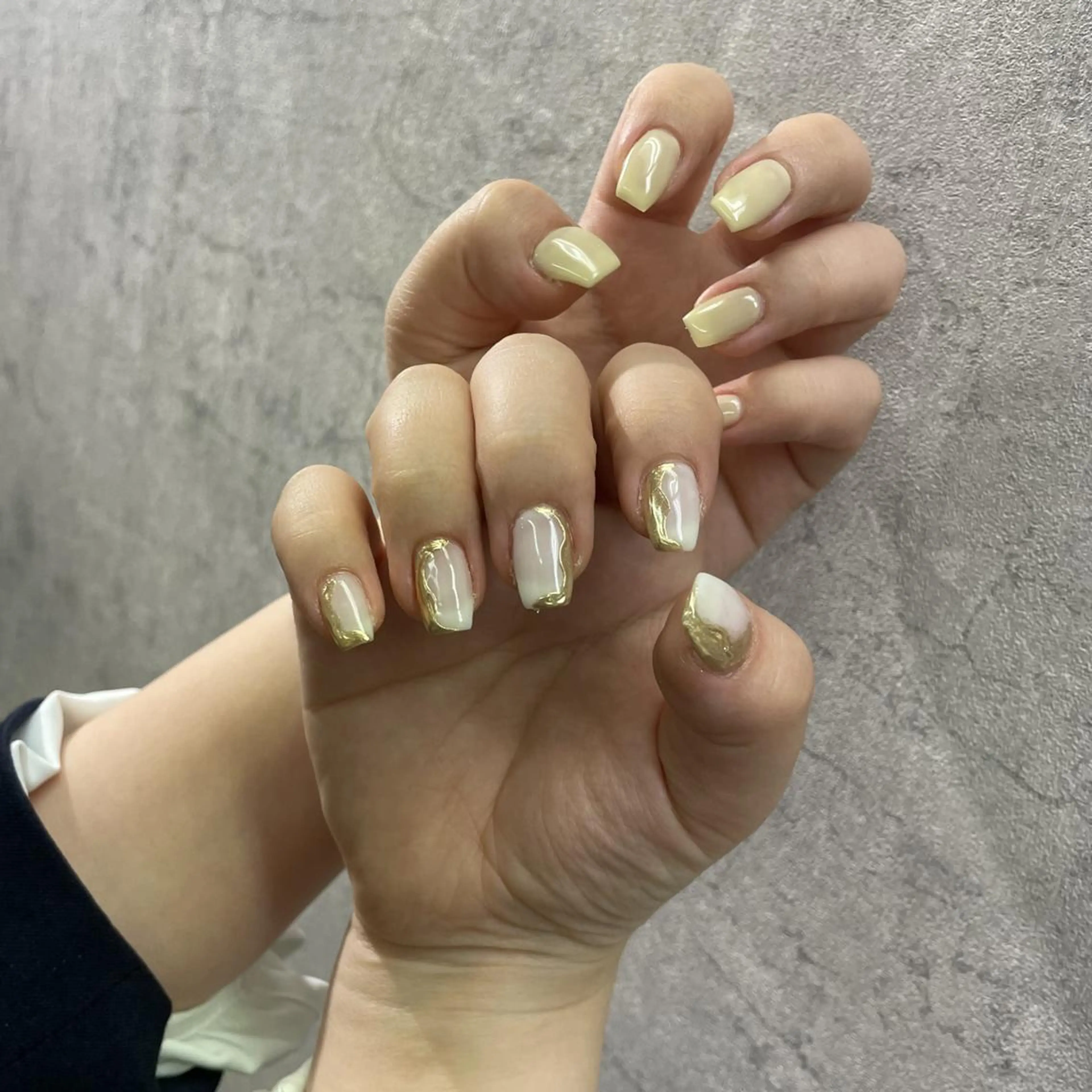 ネイル アートネイル フレンチネイル ジェルネイル ガラスフレンチ ミラーネイル nailstudio eviz新宿店のネイルデザイン