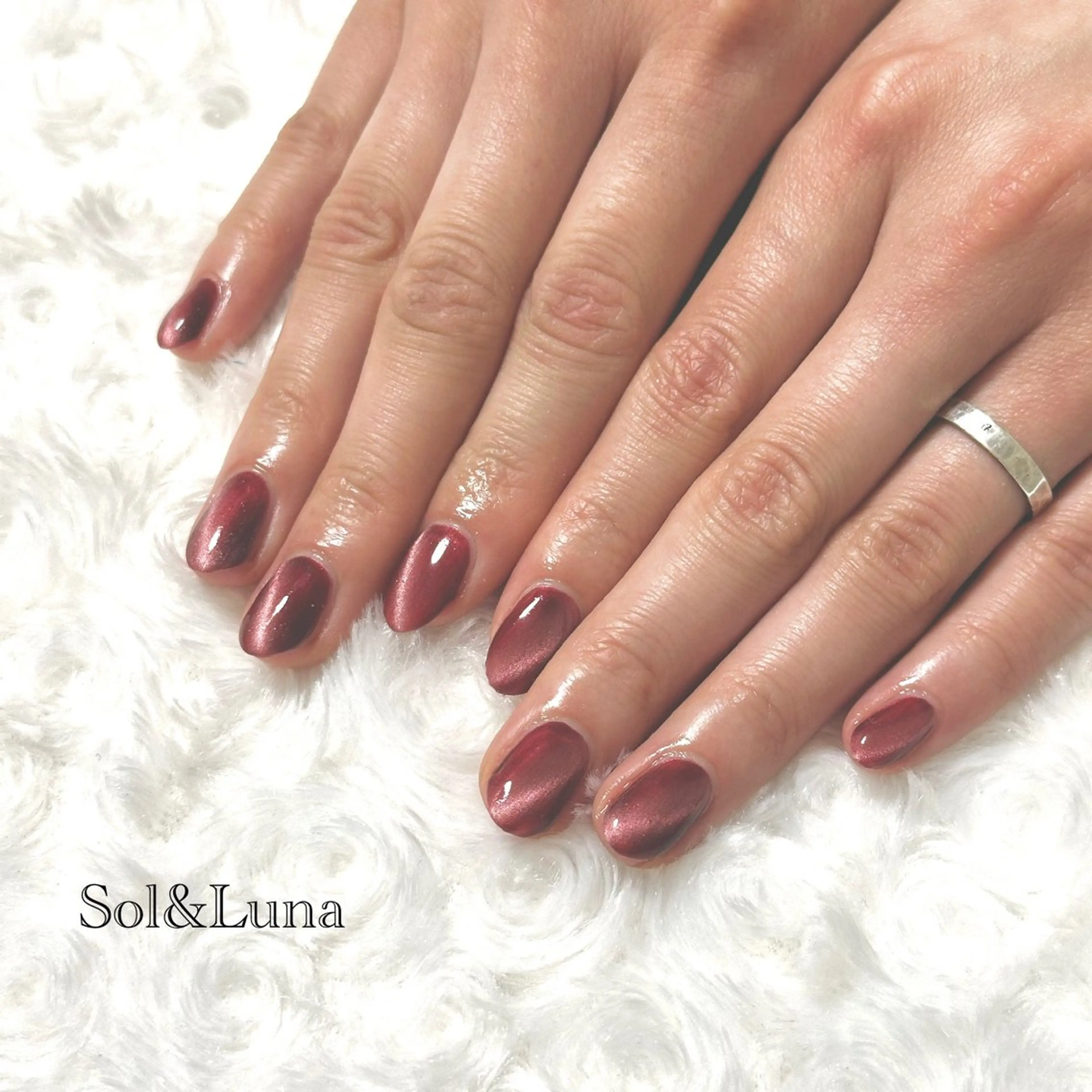 《オフあり》全30色以上から選べる/上品で可愛い/マグネットネイル ¥4500の写真