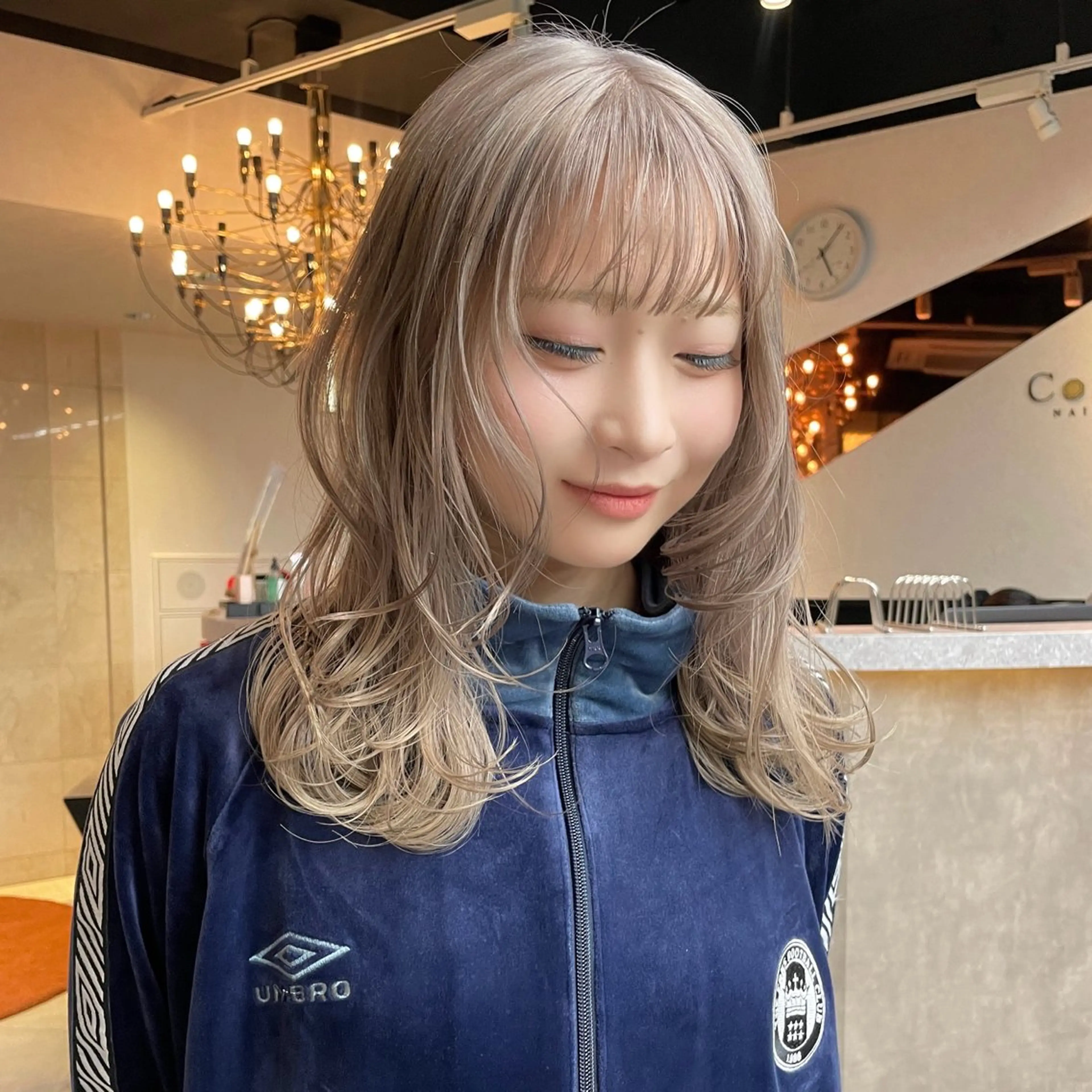 ミディアム カラー ヘアカラー トリートメント 透明感/ベージュ/ 艶髪/ボブ🫧門脇由のヘアスタイル