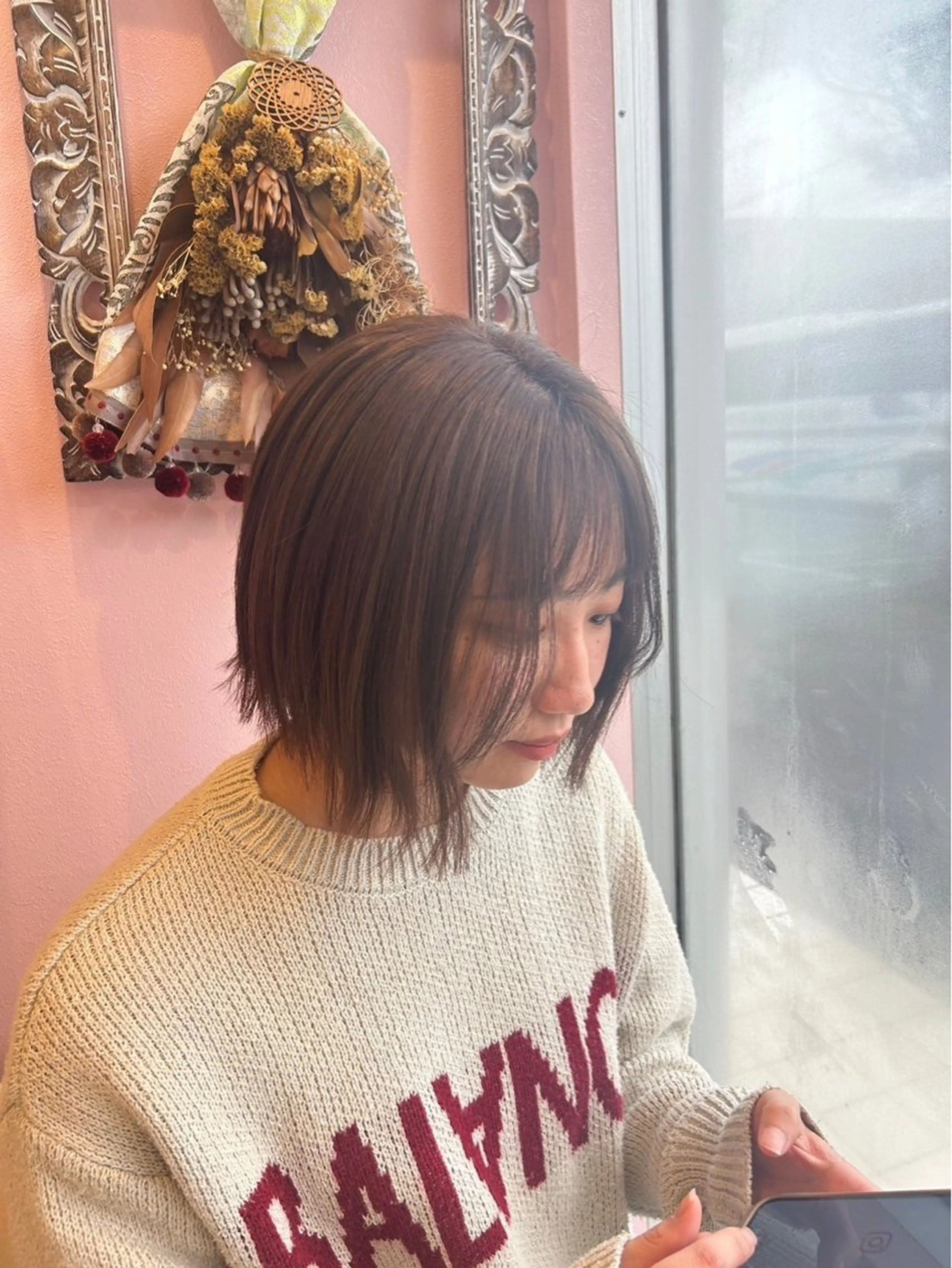 ショート カラー カット ヘアカラー トリートメント ☘️折戸結菜☘️ ハイトーンカラーのヘアスタイル