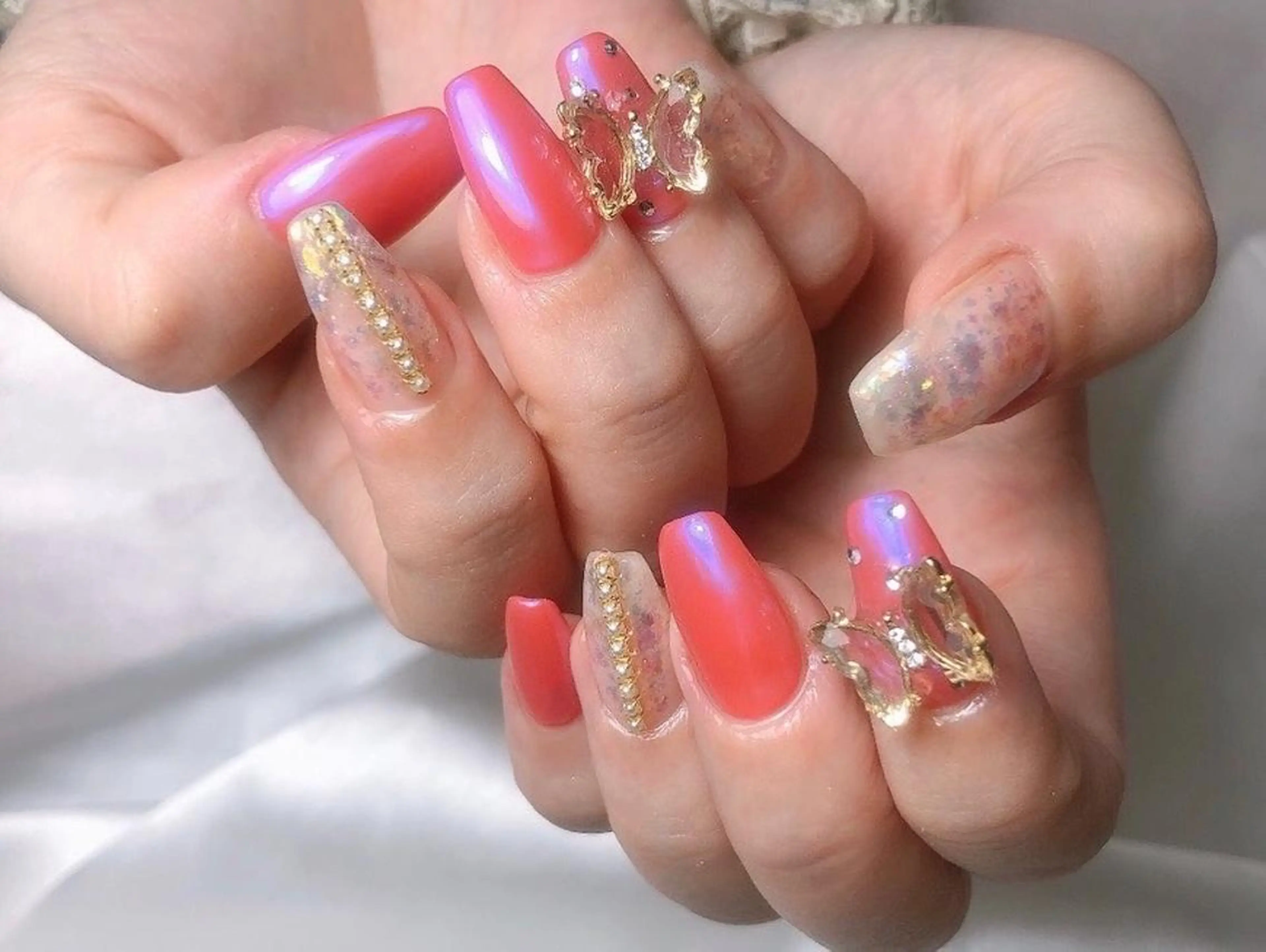 ネイル オーロラネイル キラキラネイル ピンク GREEM グリームのネイルデザイン