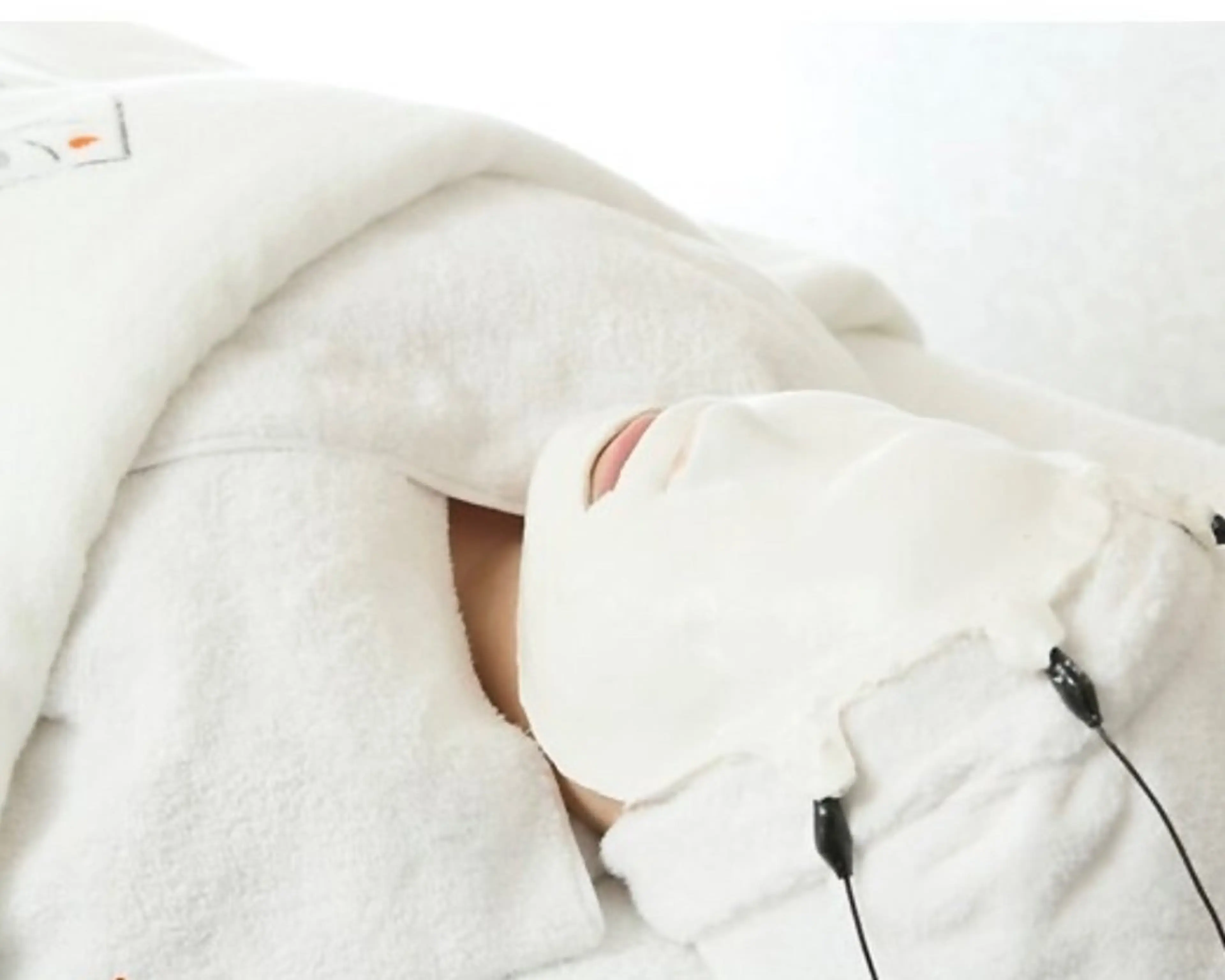 ROUN' 南 鈴沙のネイルデザイン