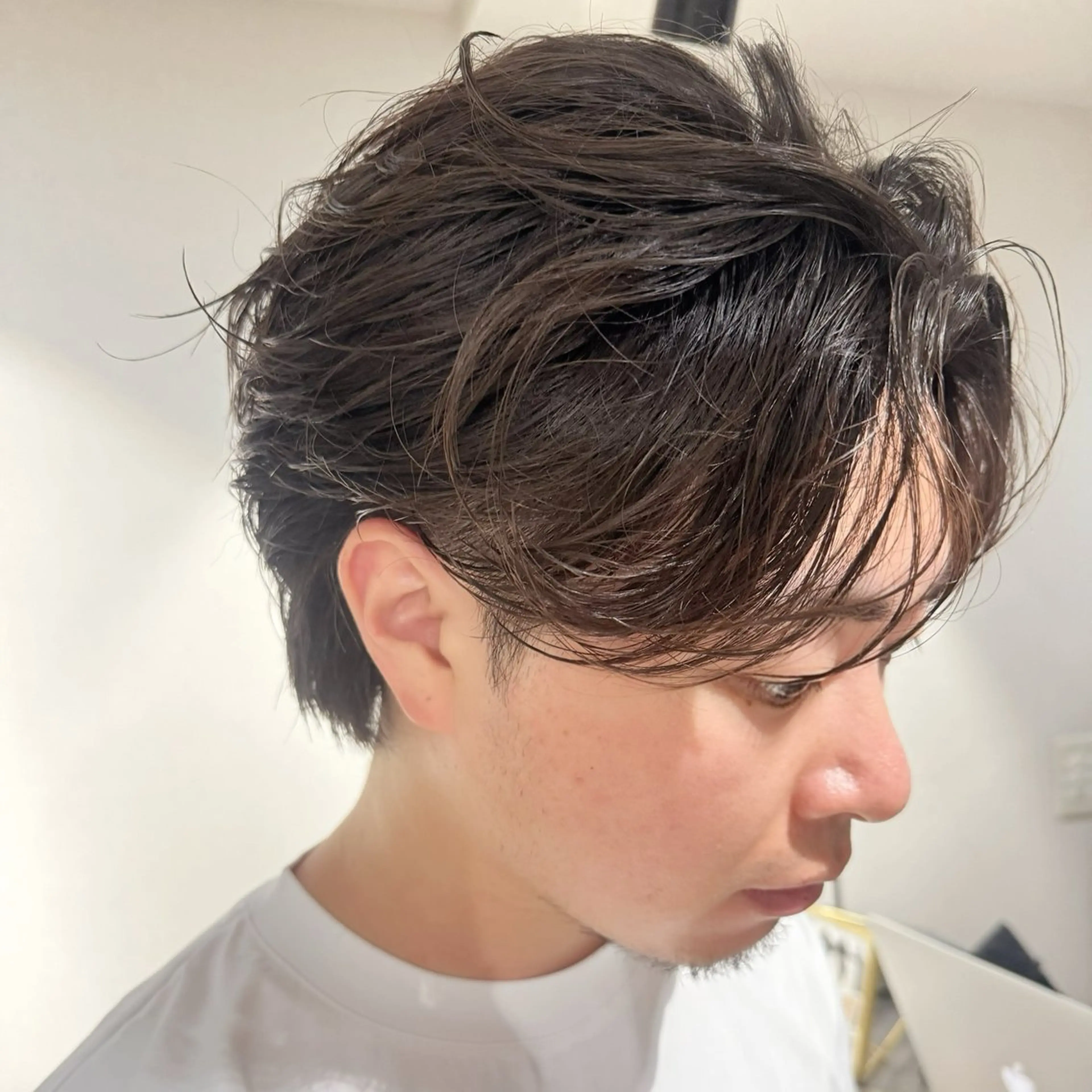 メンズ フェザーパーマ メンズパーマ カット パーマ 表参道フェザーパーマ ニュアンスパーマのヘアスタイル