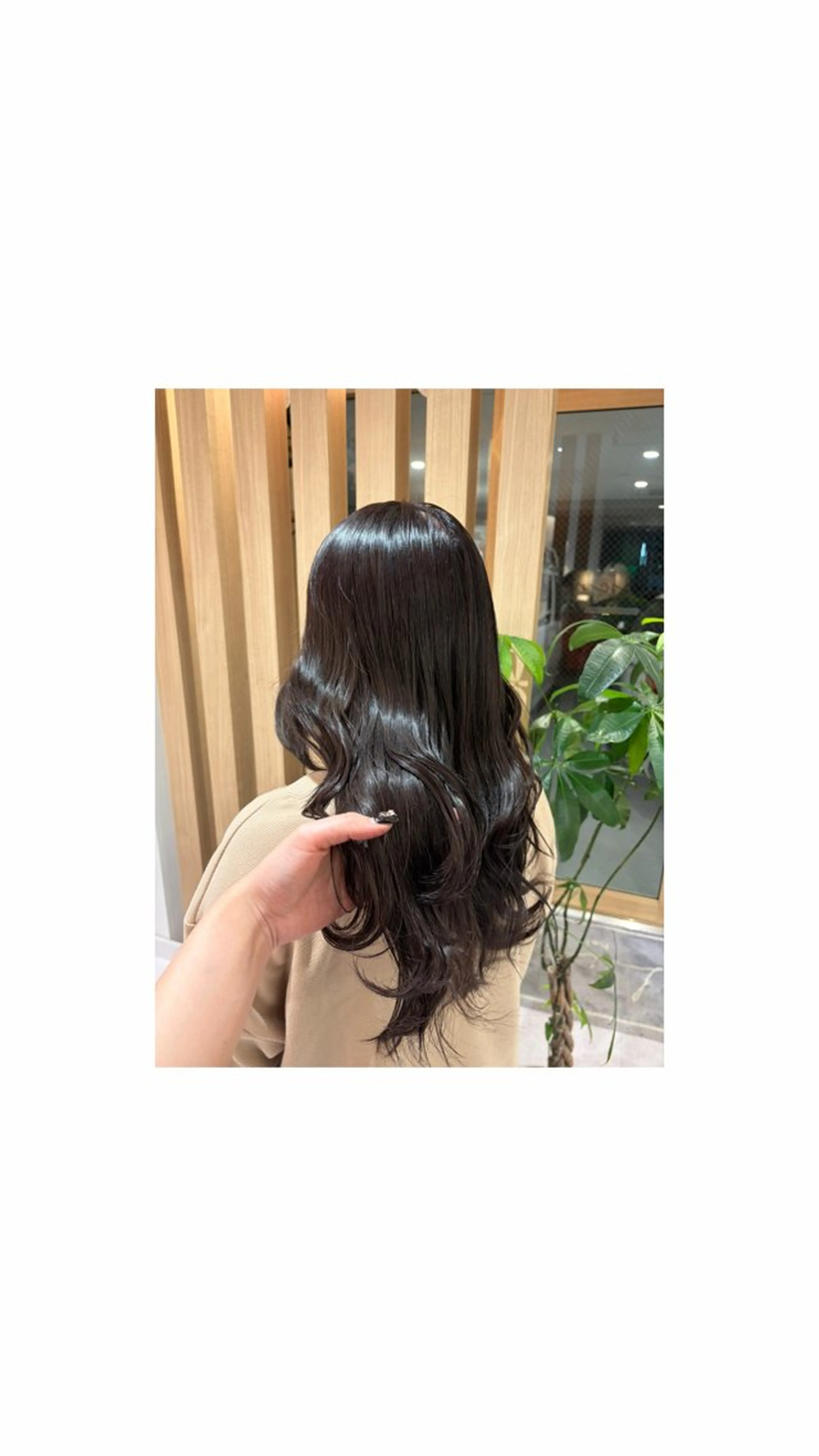 ロング BLEACH YURINAのヘアスタイル