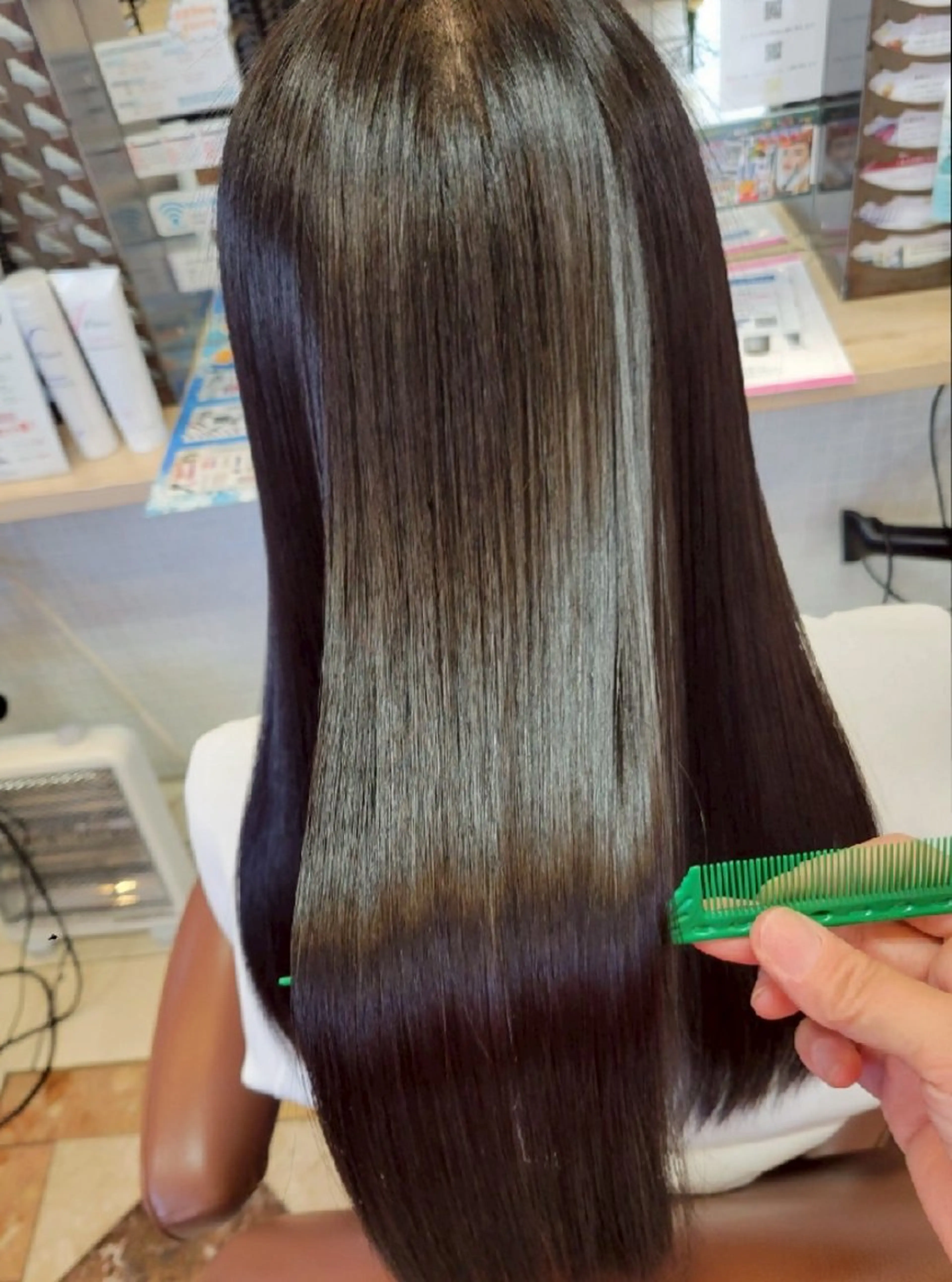 ロング 田中 美沙のヘアスタイル