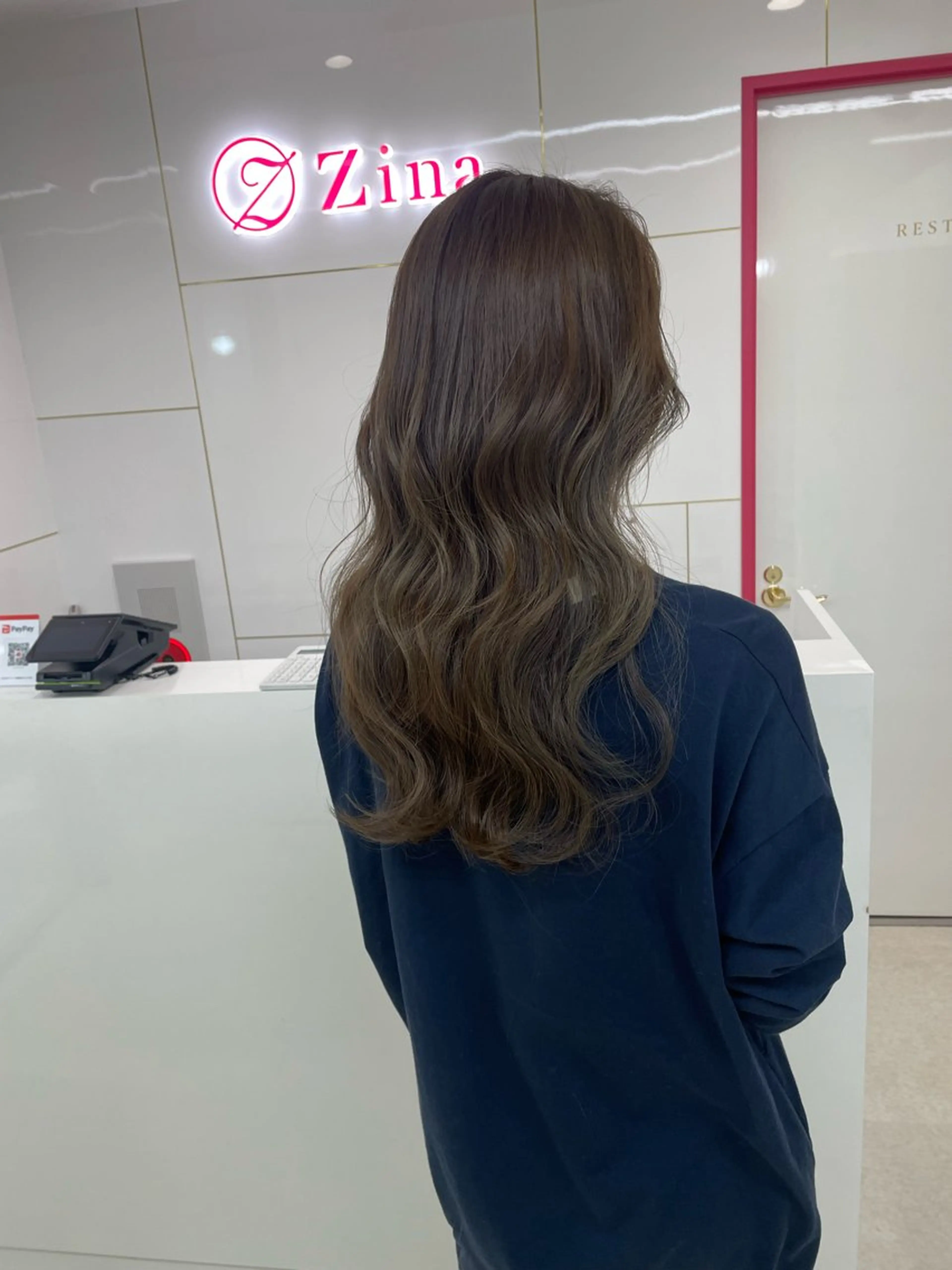 セミロング カラー カット ヘアカラー トリートメント 冨木 雄斗のヘアスタイル