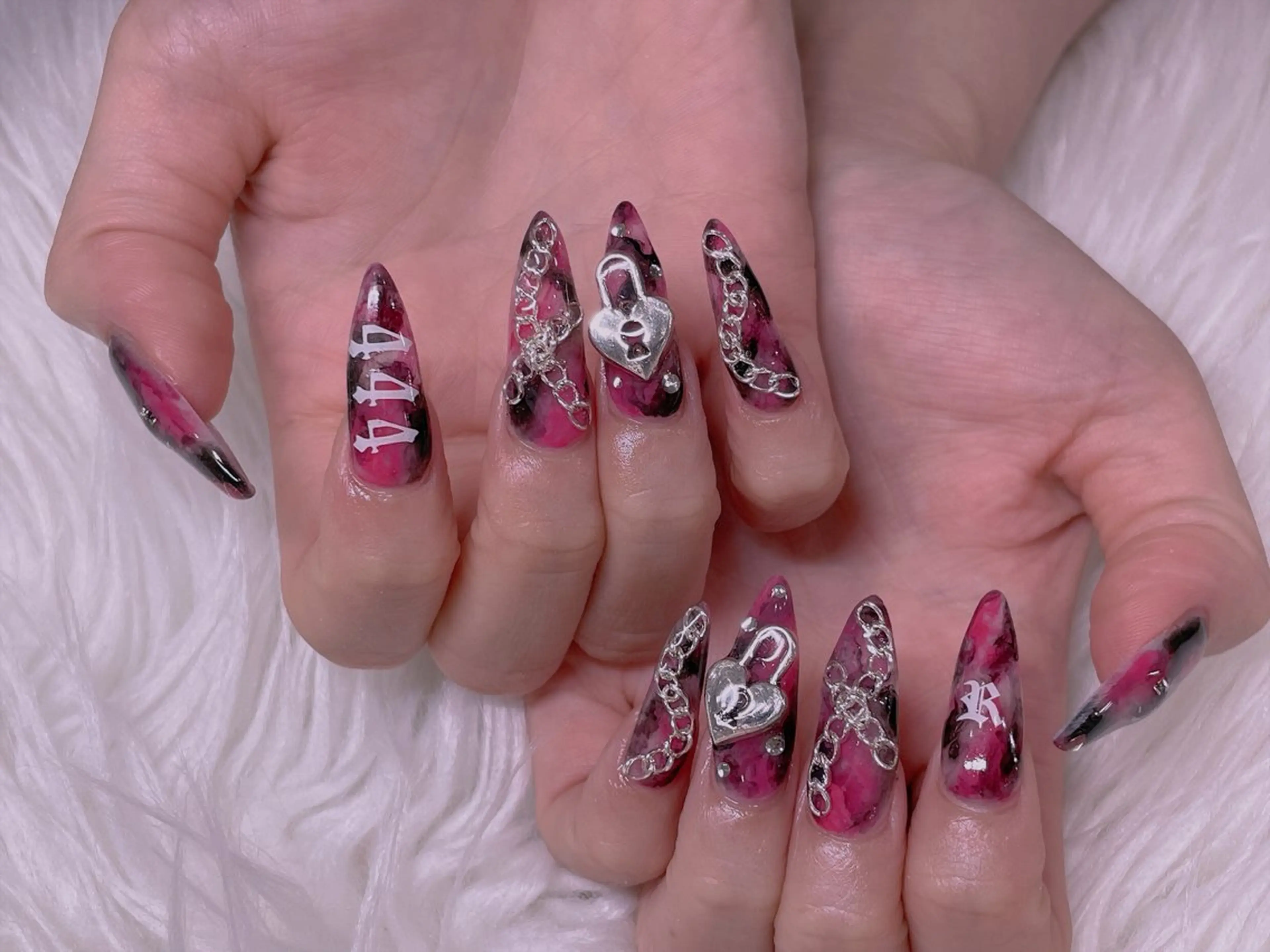 ネイル 美爪パラジェル導入店 Sunnilyのネイルデザイン