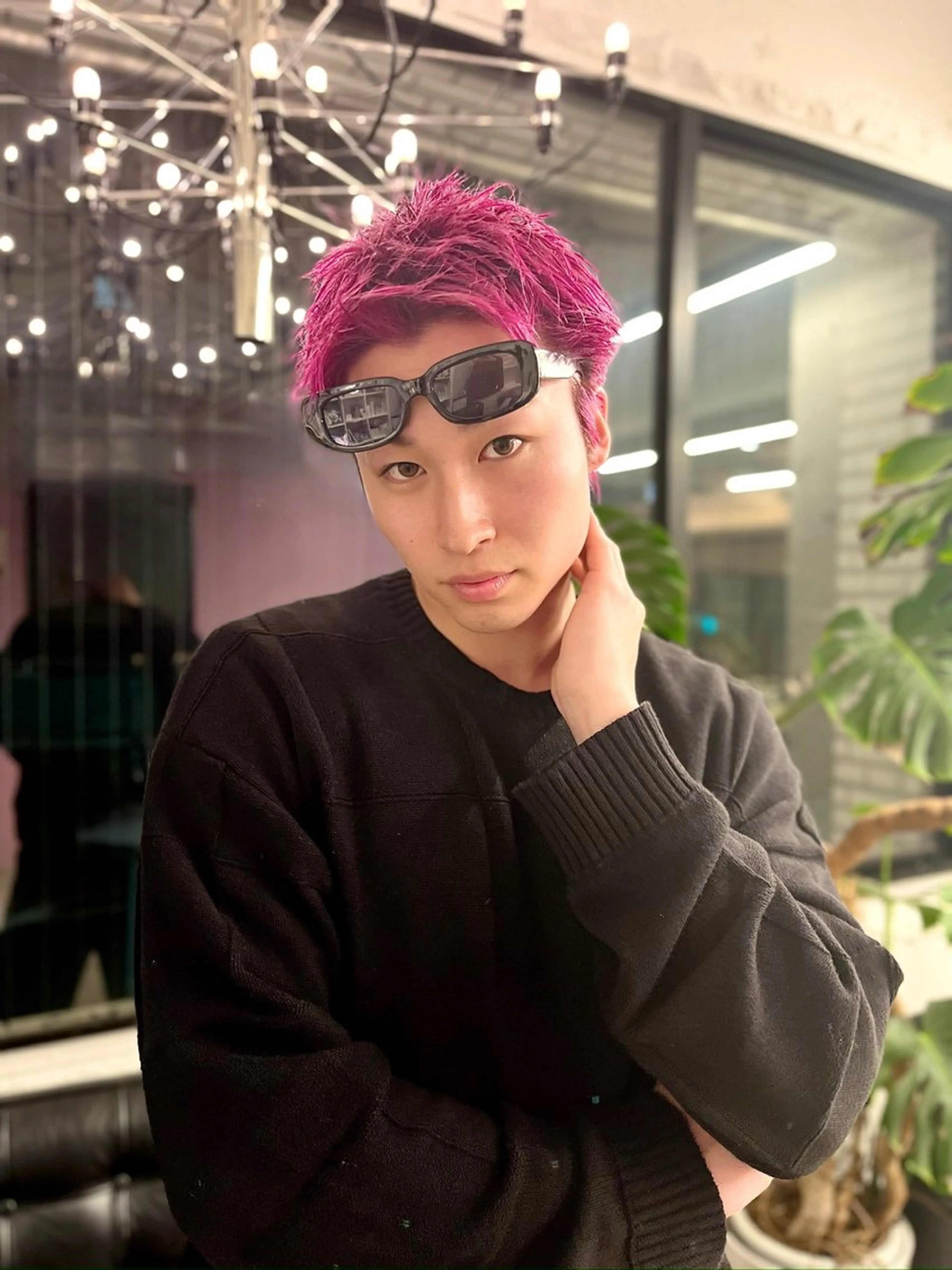 ショート カラー メンズ メンズブリーチ メンズハイトーン ブリーチ ケアブリーチ ハイトーンカラー ヘアカラー TOTA 唯一無二カラーのヘアスタイル