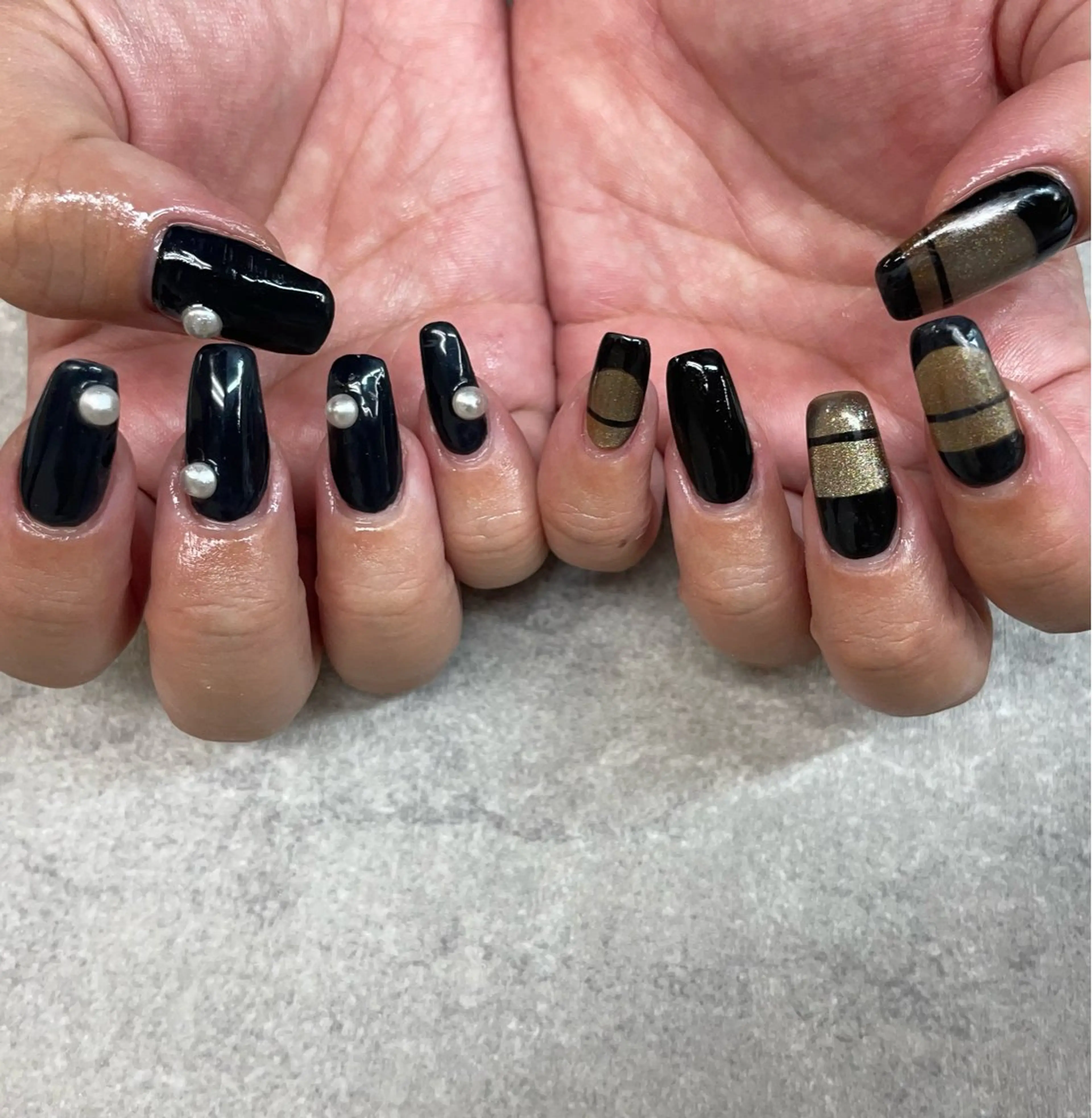 ネイル フットネイル フレンチネイル グラデーション キラキラネイル 韓国ネイル okada kannaのネイルデザイン