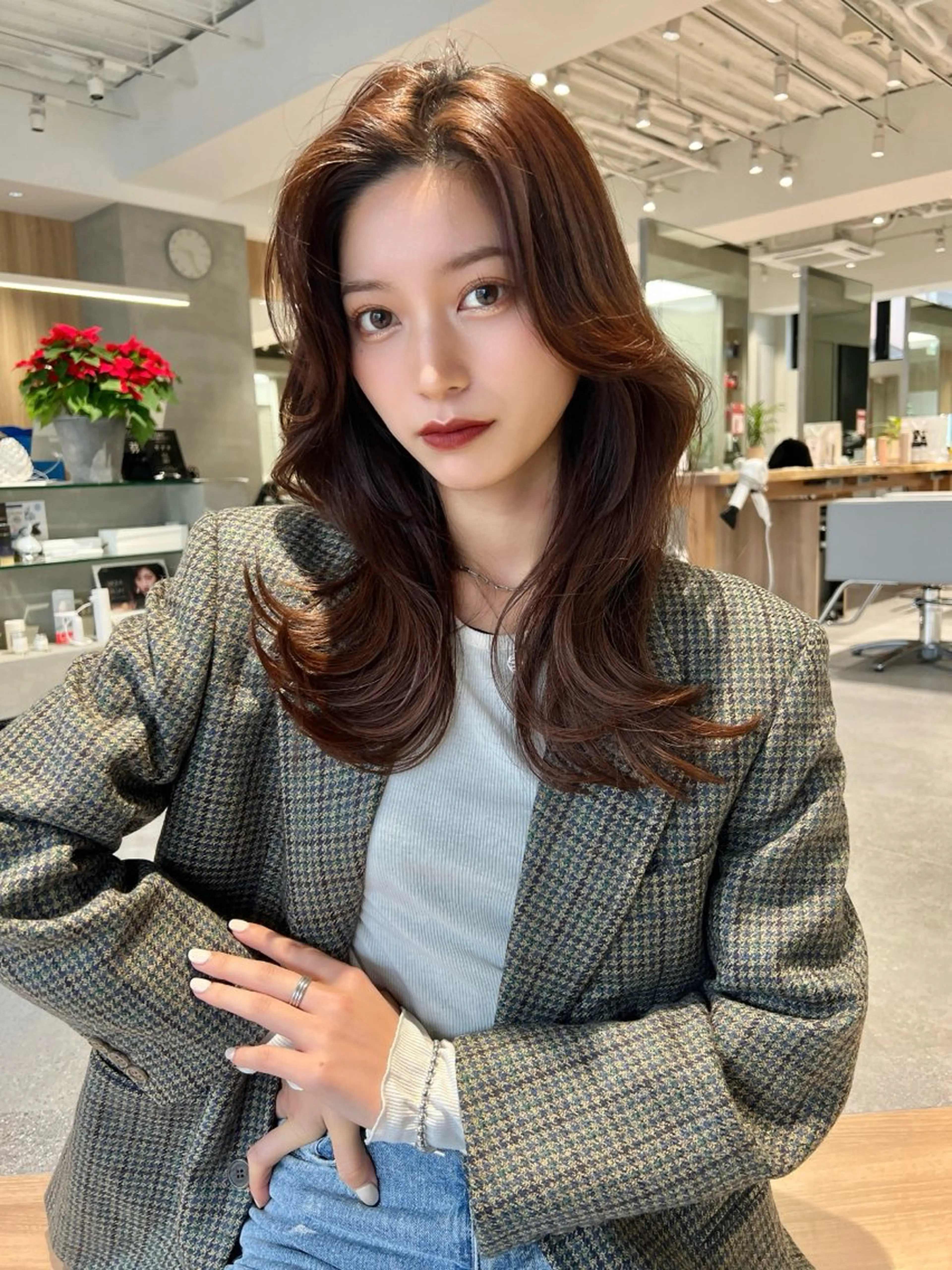 セミロング カラー くびれヘア 髪質改善 youres  hair恵比寿本店所属・小山潤/韓国レイヤー /ヘアケアマイスターのヘアスタイル