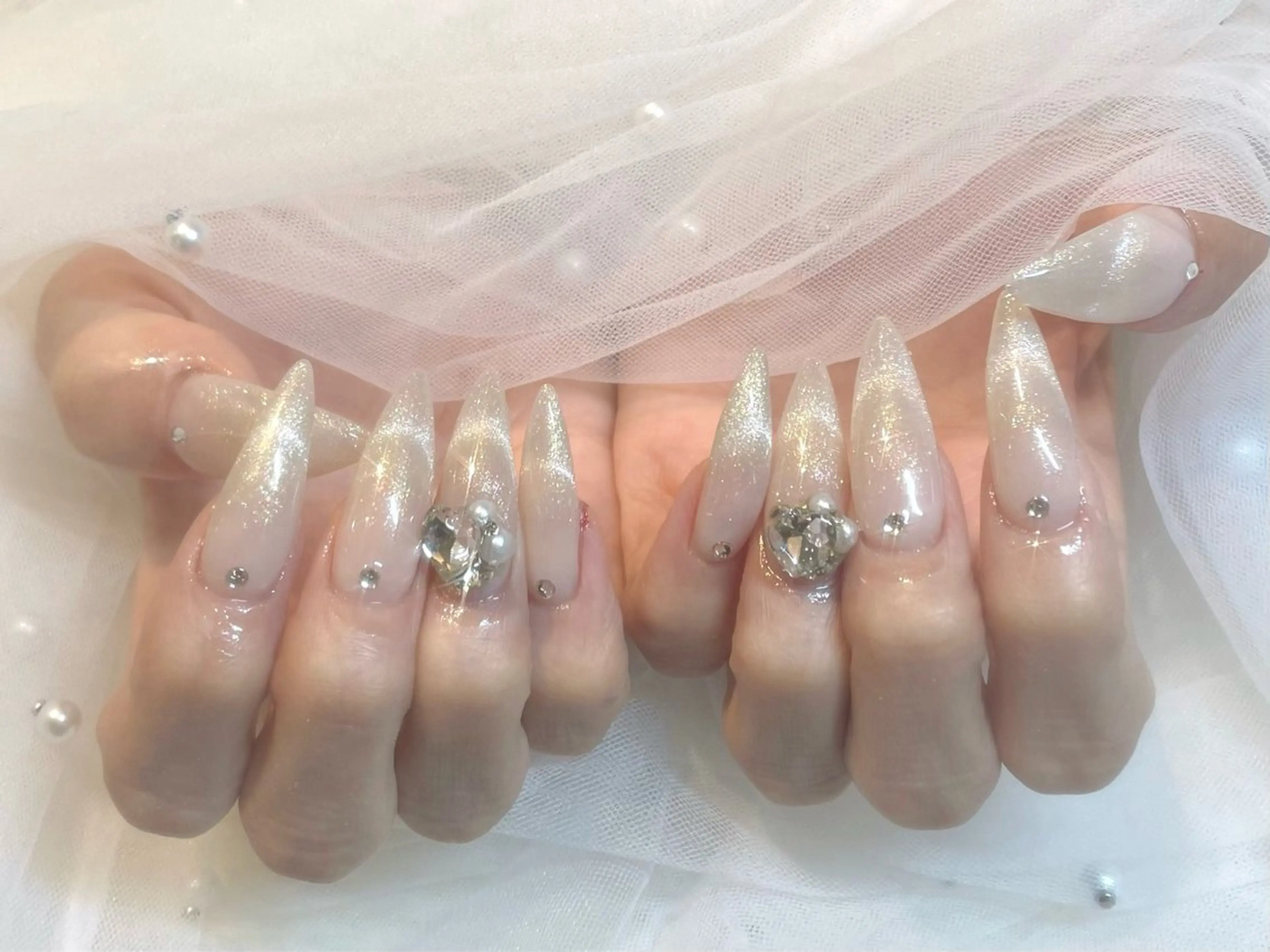 ネイル フレンチネイル マグネットネイル マグネットフレンチ ハンドネイル ANDY💫 KANONのネイルデザイン