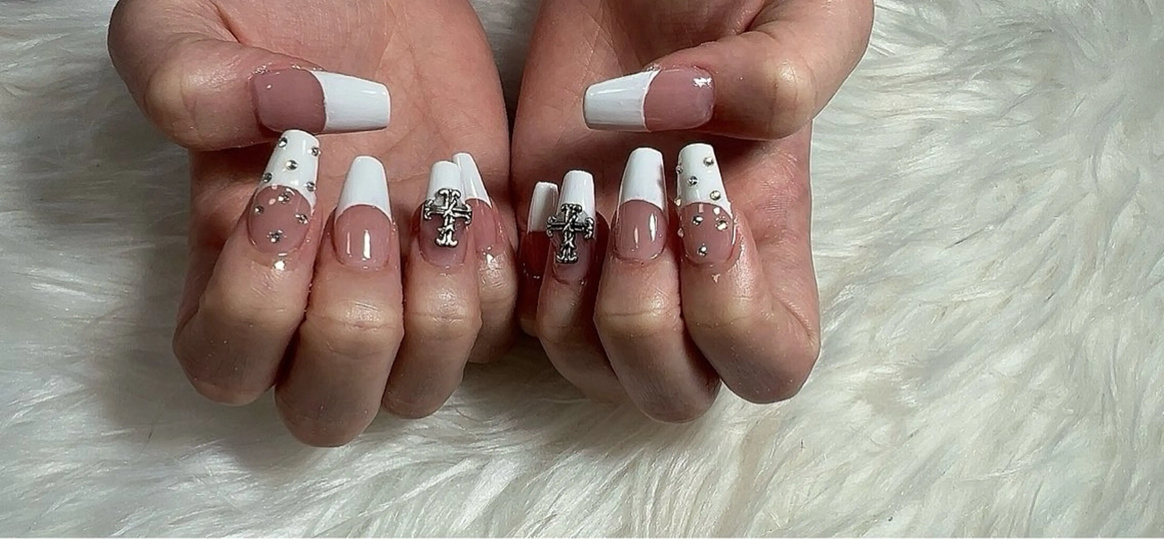 ネイル フレンチネイル 持ち込み Ruana Nailのネイルデザイン