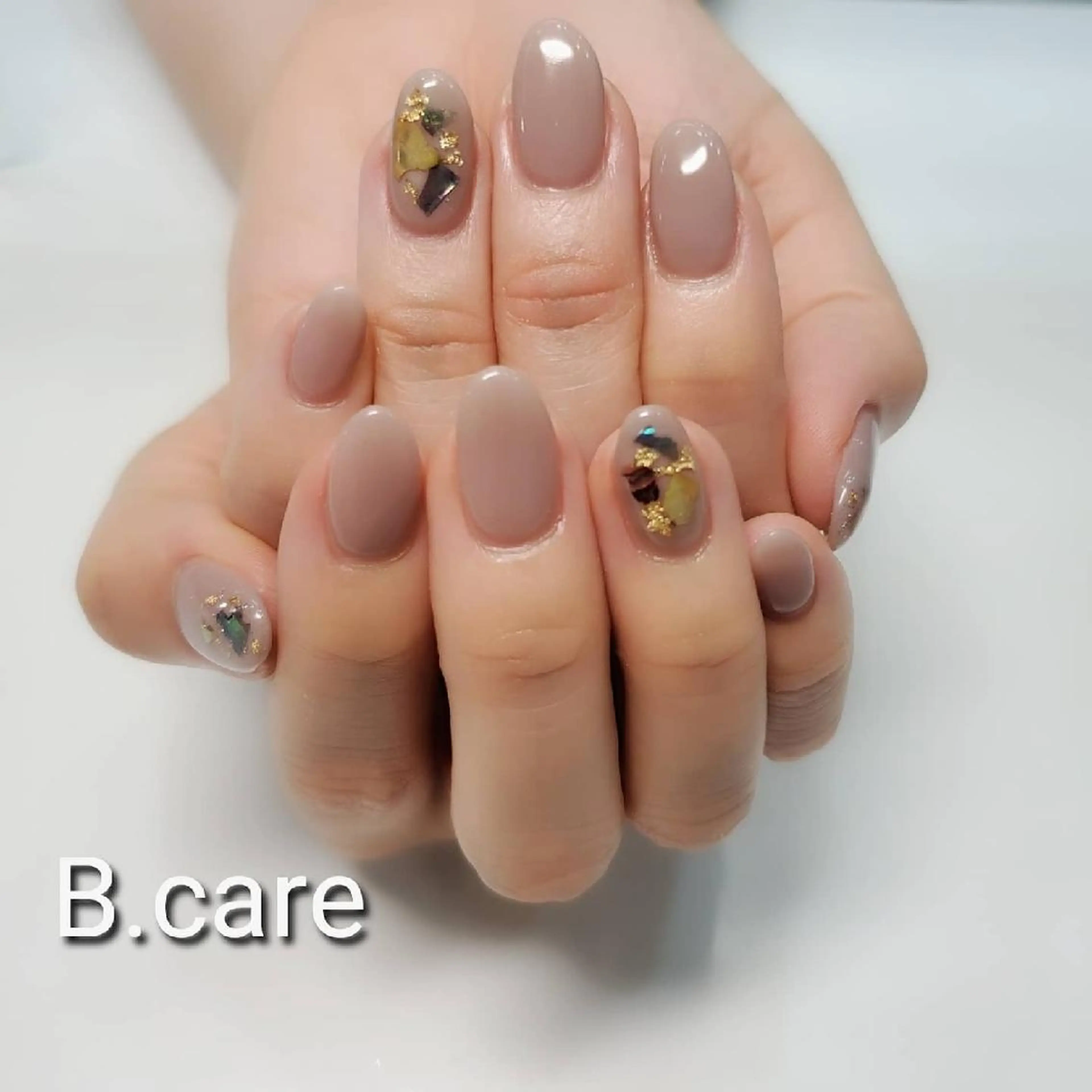 ネイル B.care自由ヶ丘所属・早坂  のネイルデザイン