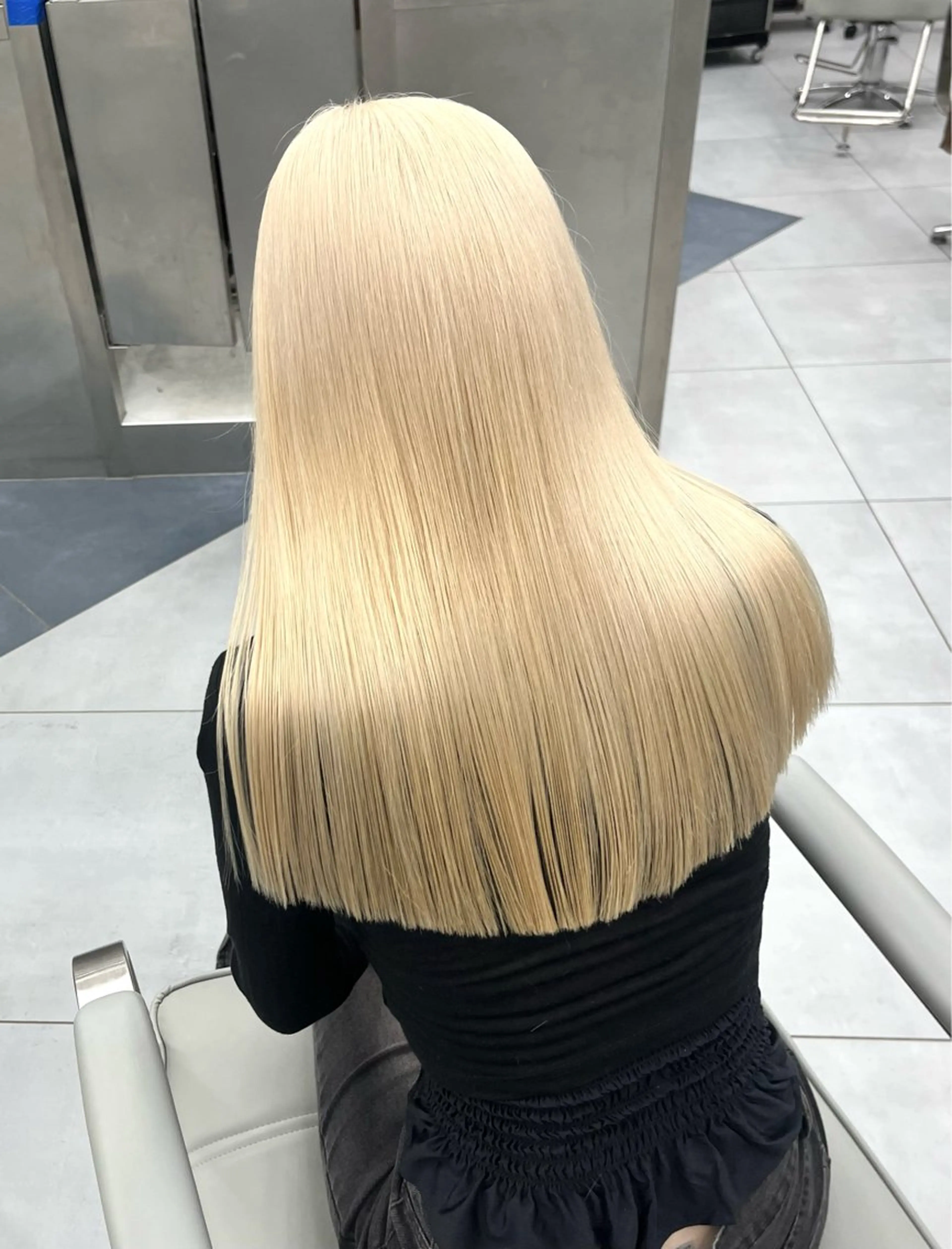 セミロング カラー ヘアアレンジ ハイトーン/透明感/ レイヤー/かずや🦁のヘアスタイル