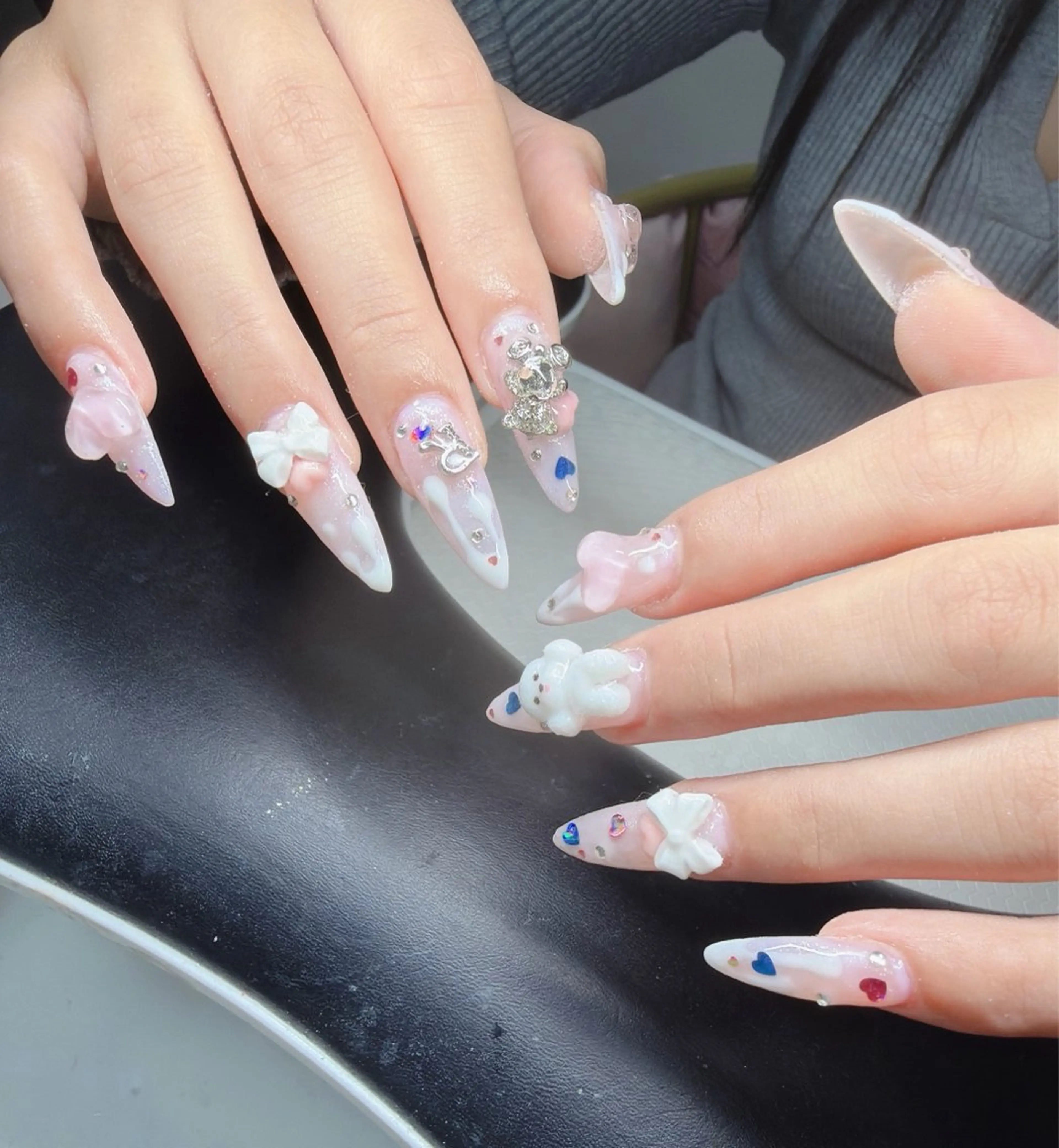 ネイル ハンドネイル Lee Nailsのネイルデザイン