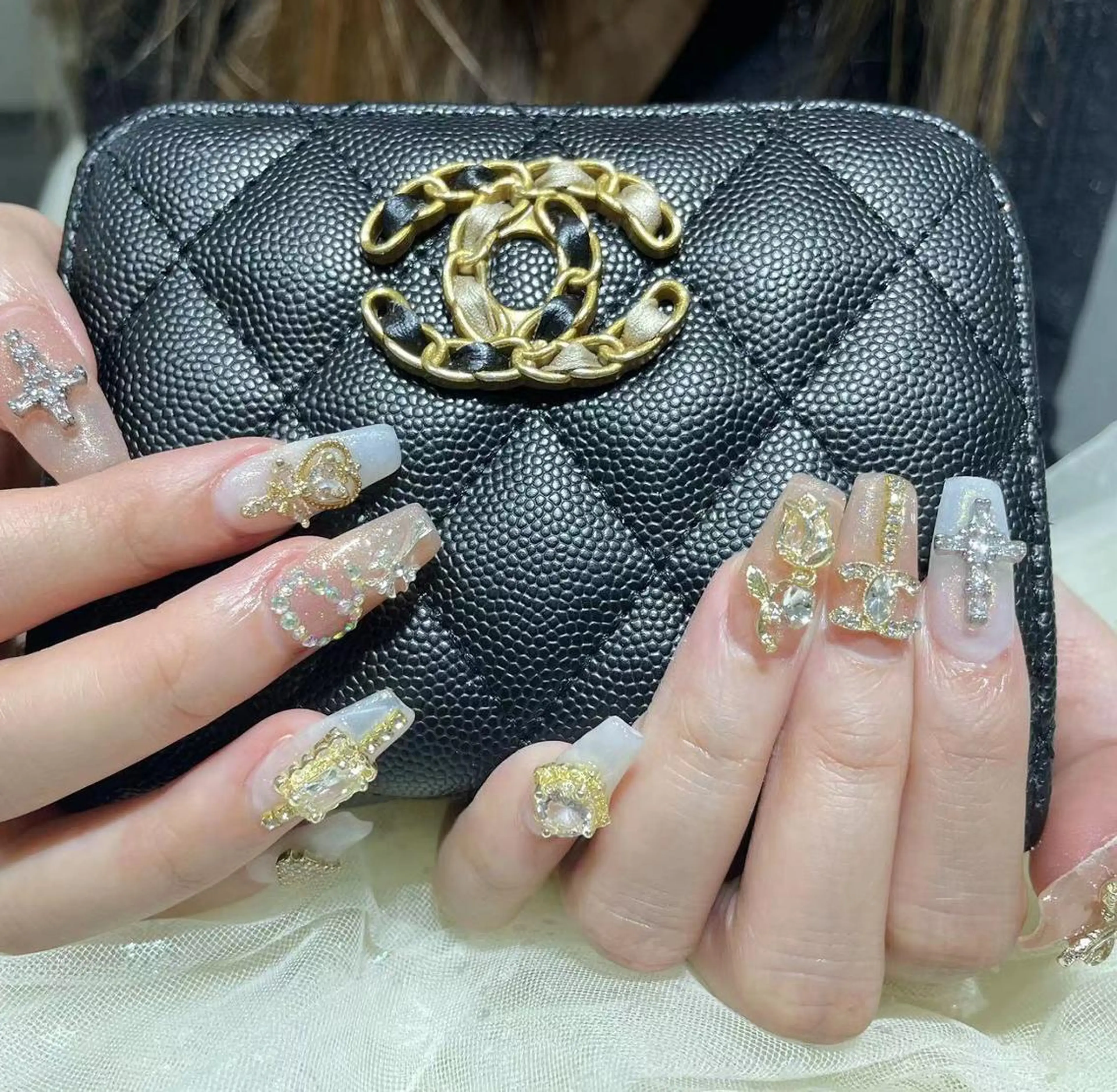 ネイル Queens 榊 まおのネイルデザイン