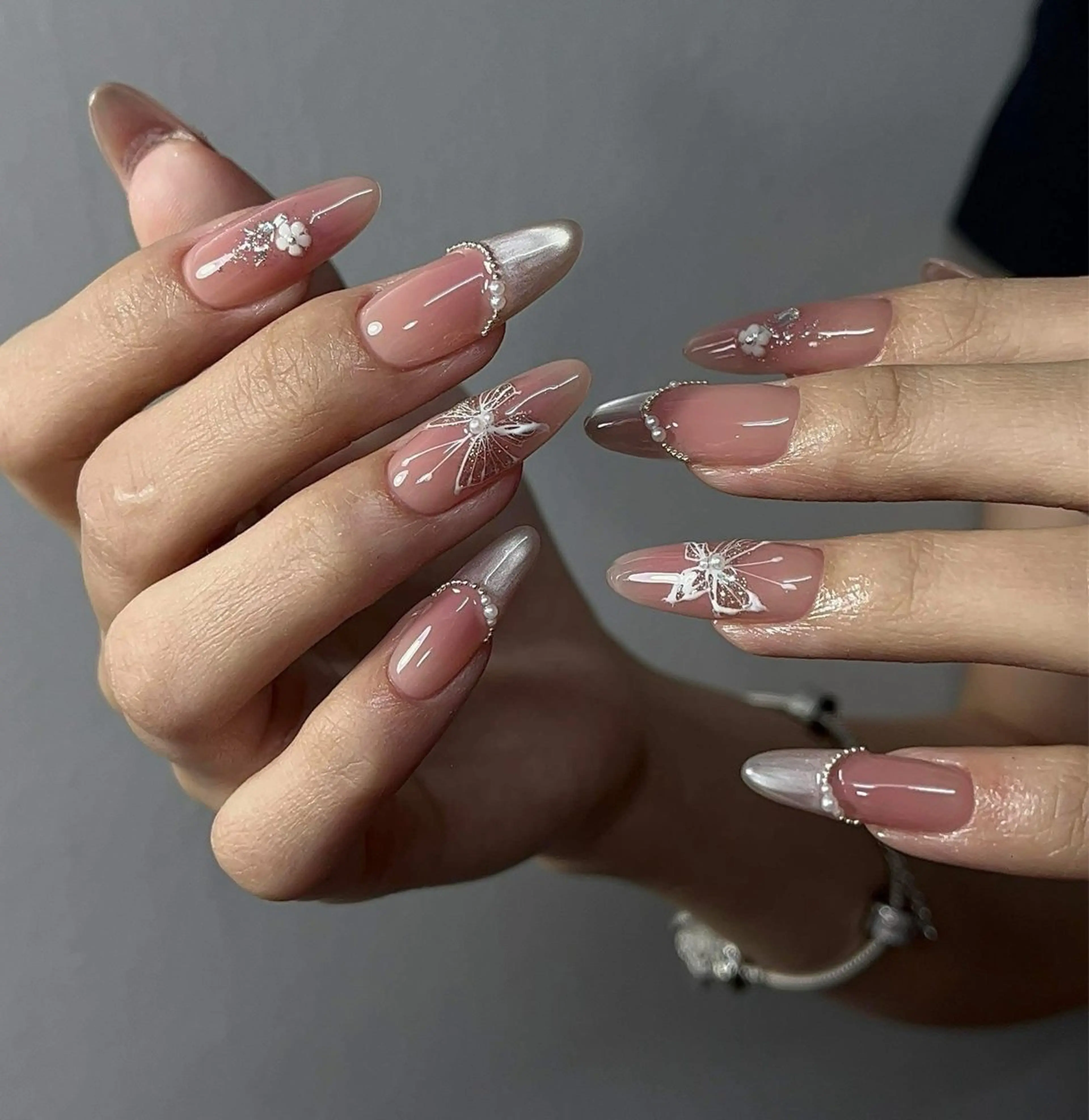 ネイル Hana✴︎ Labon Artのネイルデザイン