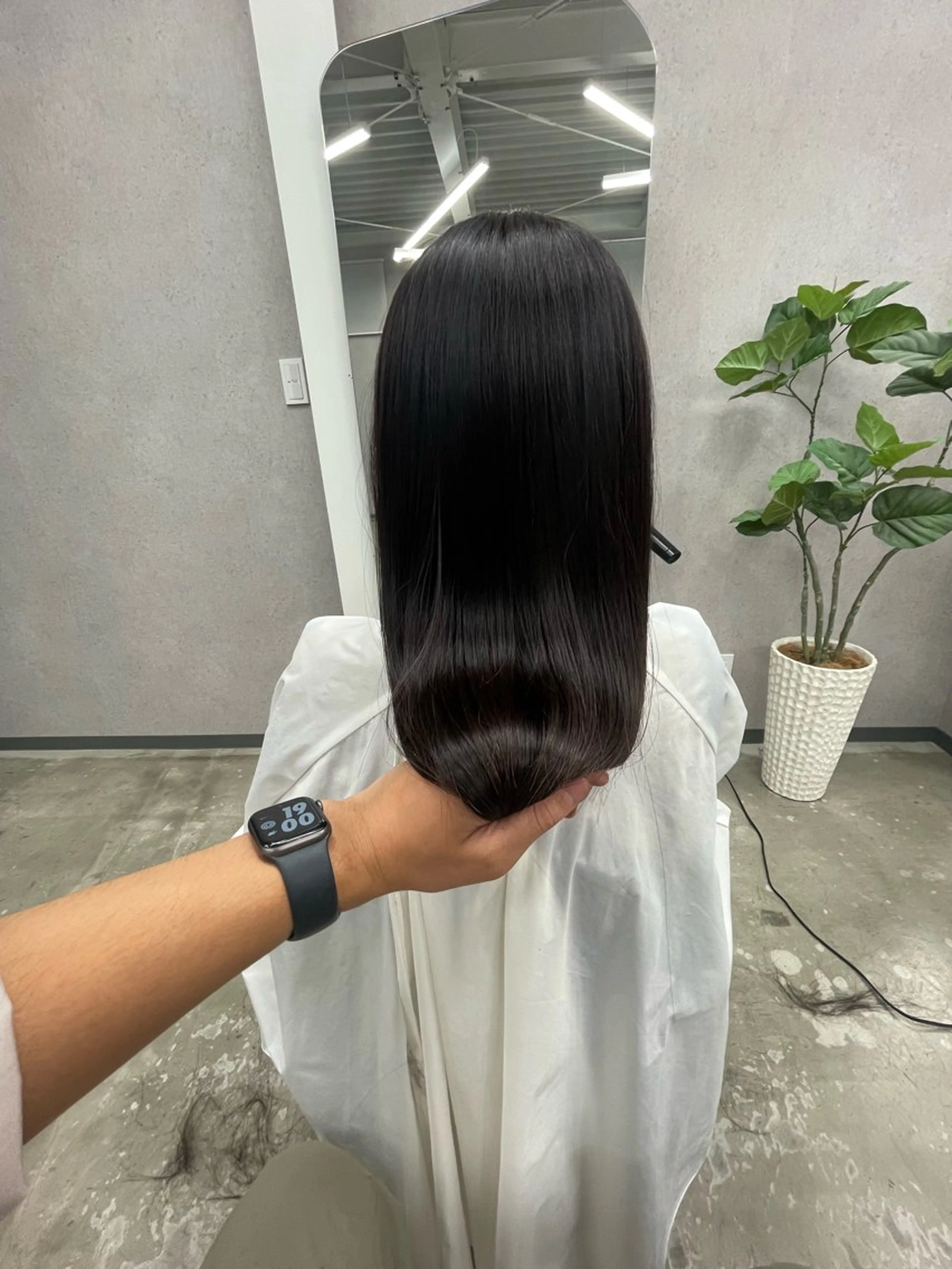 ロング 髪質改善 LITA hair所属・鄭 弘志のヘアスタイル