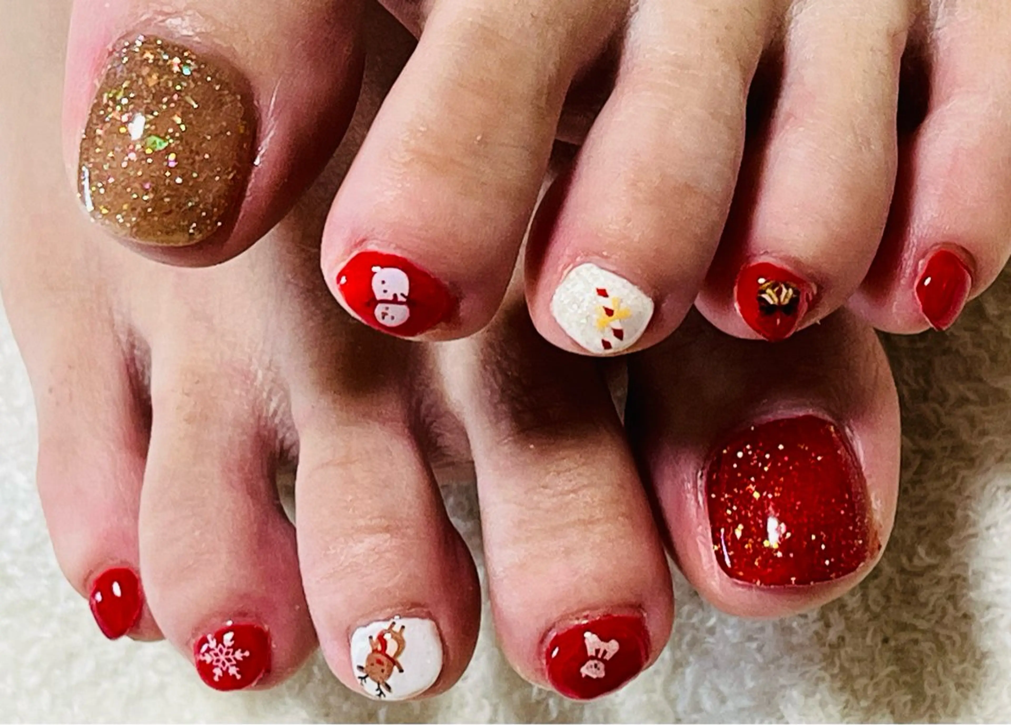 ネイル フラッシュネイル 赤色 冬ネイル クリスマス ネイルサロン HANAのネイルデザイン