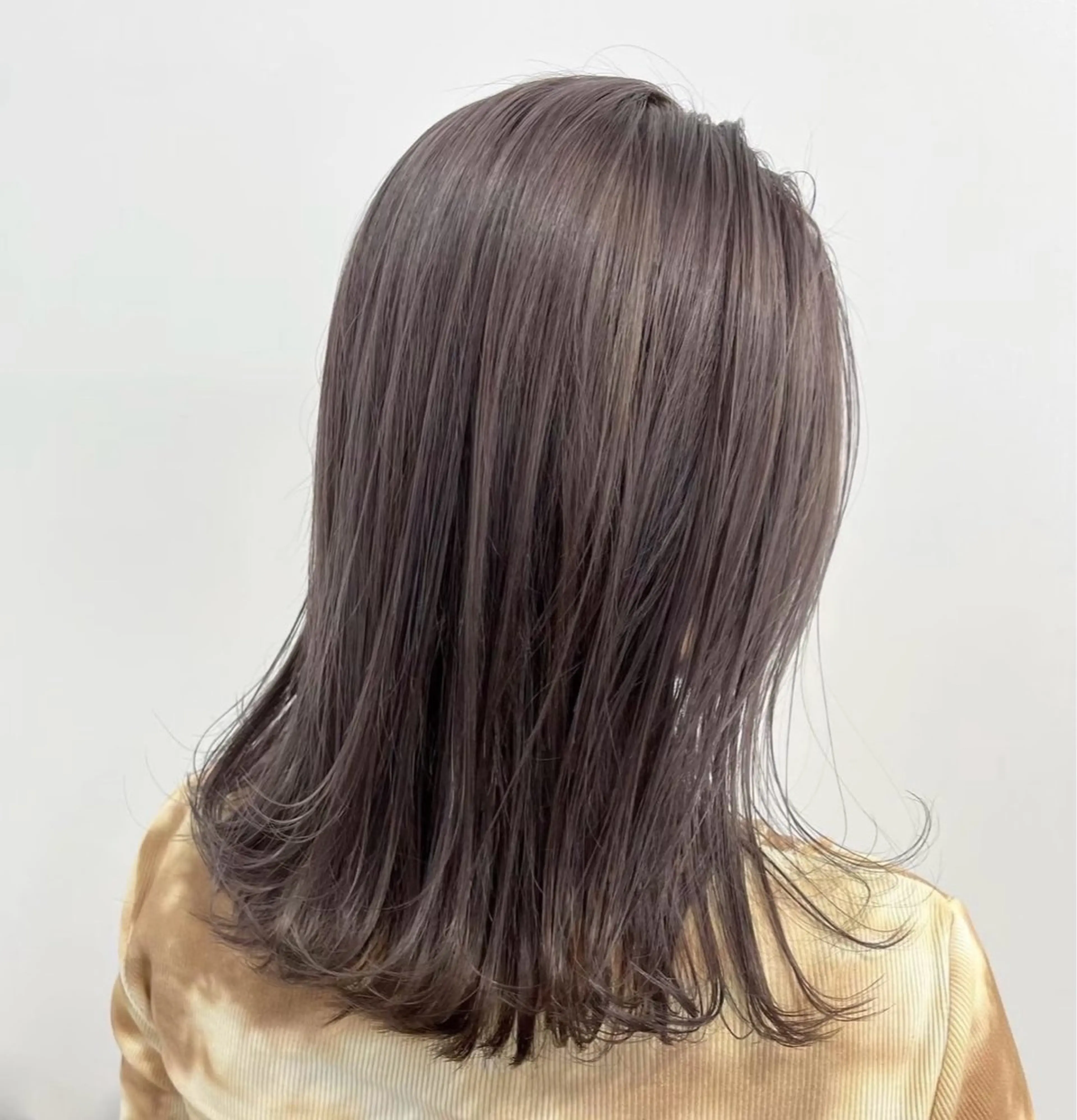 セミロング カラー 🍀︎Reika 🍀のヘアスタイル