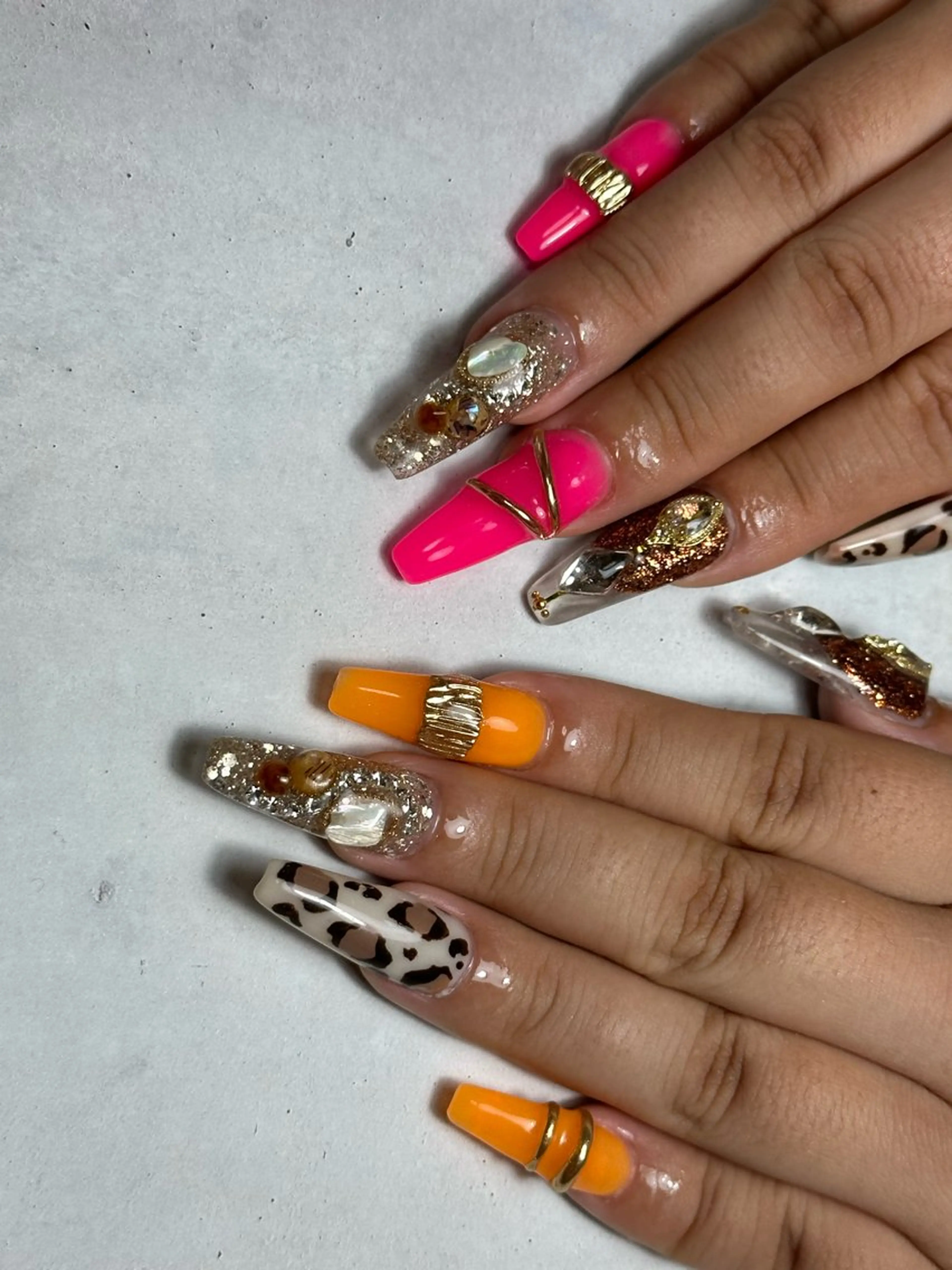 ハンド𖤐スカルプネイル𖤐持ち込みアートの写真