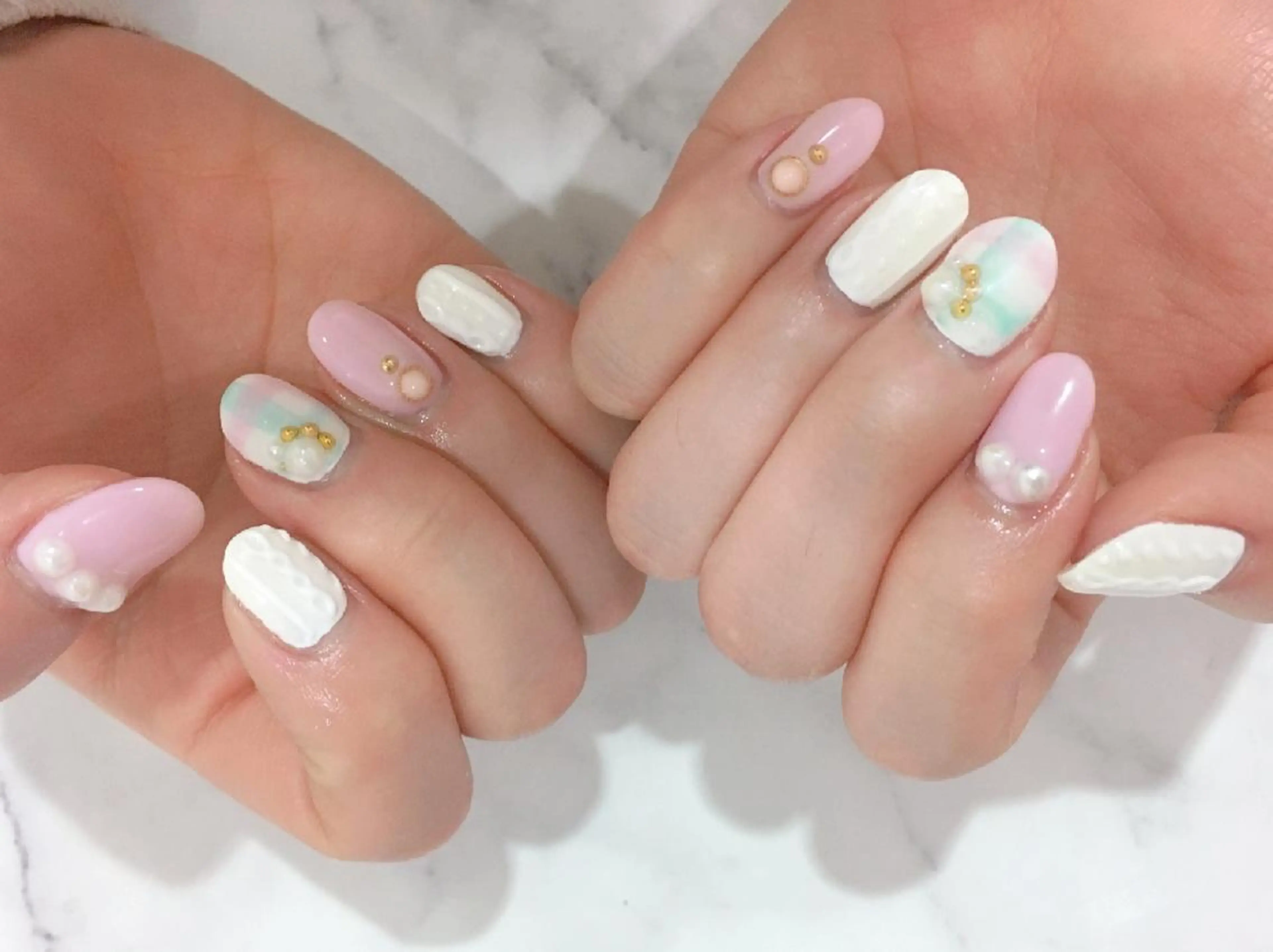 ネイル 長さ出し フラワーネイル フットネイル ジェルネイル ガーリー ネイル＆フラワーサロン〜Ri✦hiro〜鳥栖店所属・HIRATA RIEのネイルデザイン