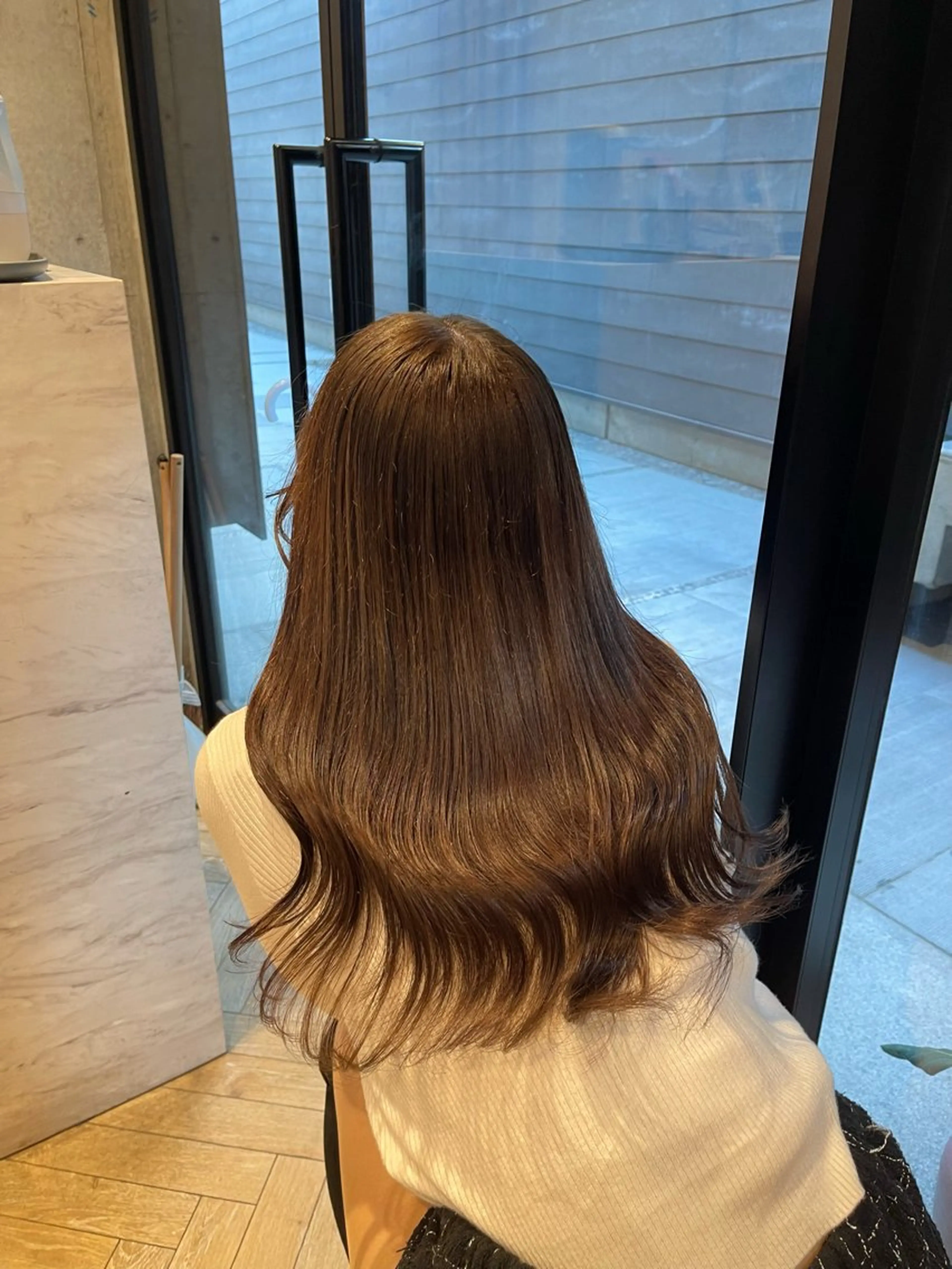 ロング カラー 愛莉/ラベンダー/ ベージュ/ブラウンのヘアスタイル