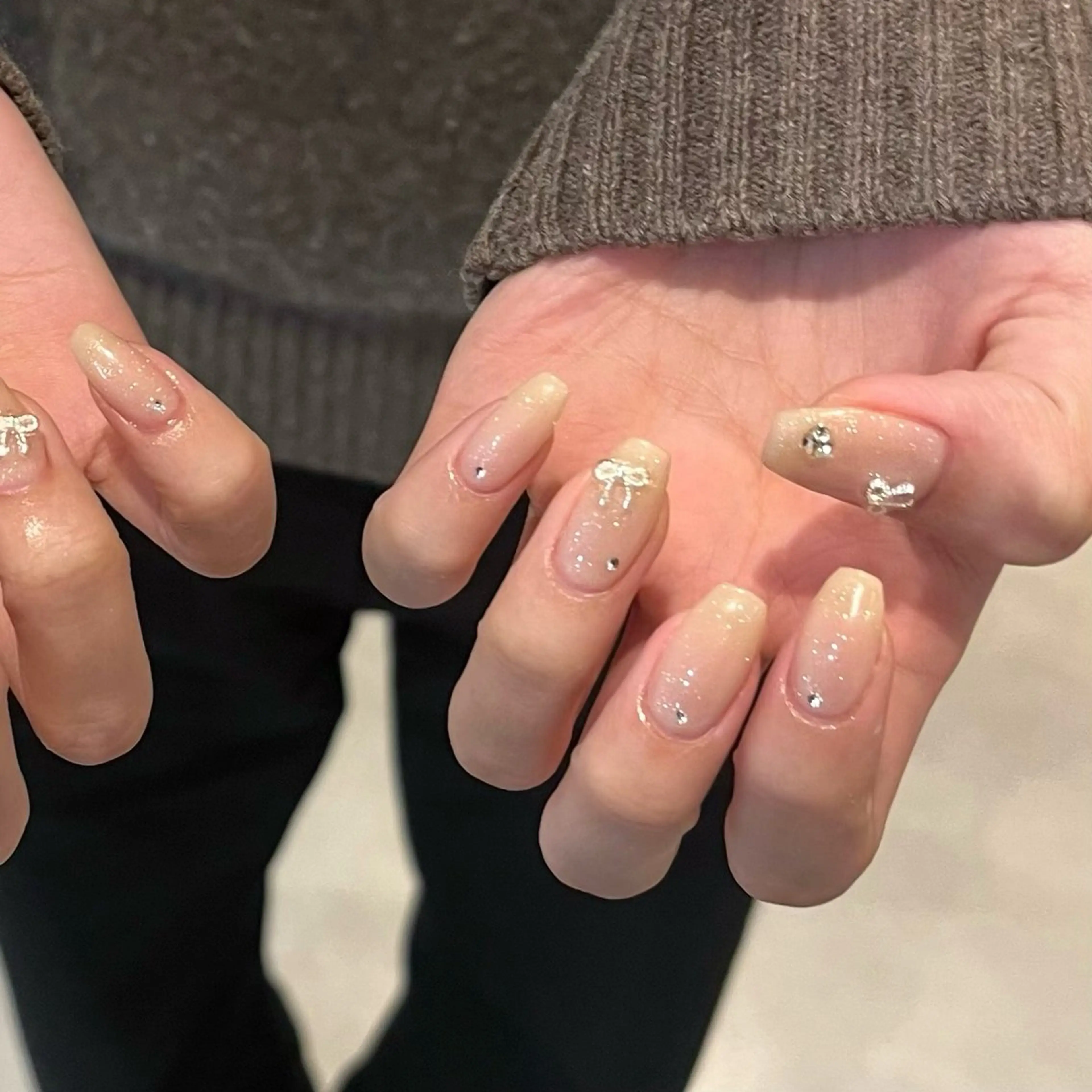 ネイル ストーンネイル muguet所属・nonoka 🌙のネイルデザイン