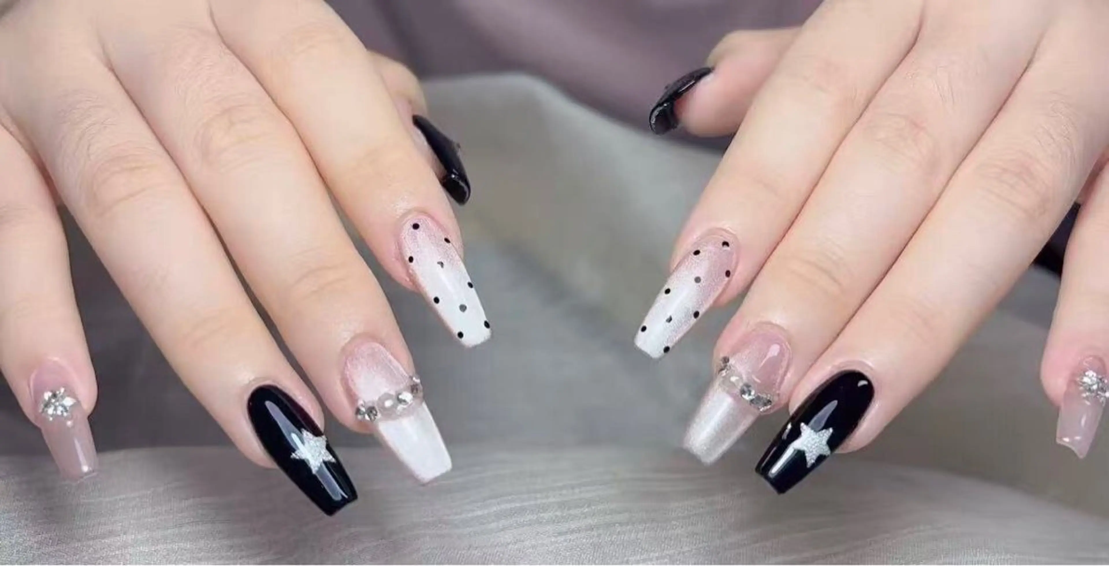 ネイル ハンドネイル 小 雨のネイルデザイン