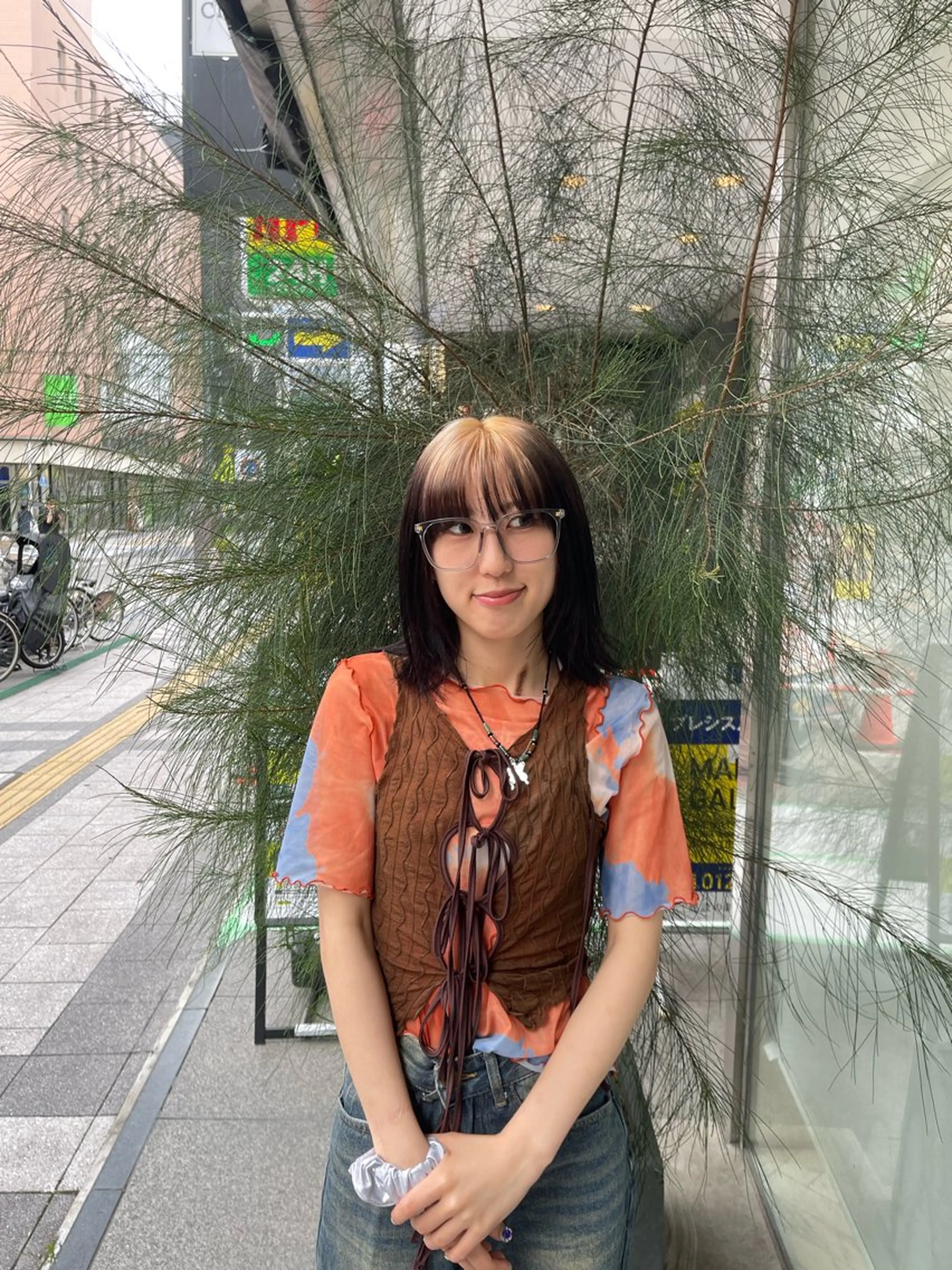 ミディアム ヘアカラー ARISA︎ ハイトーン/メンズCのヘアスタイル