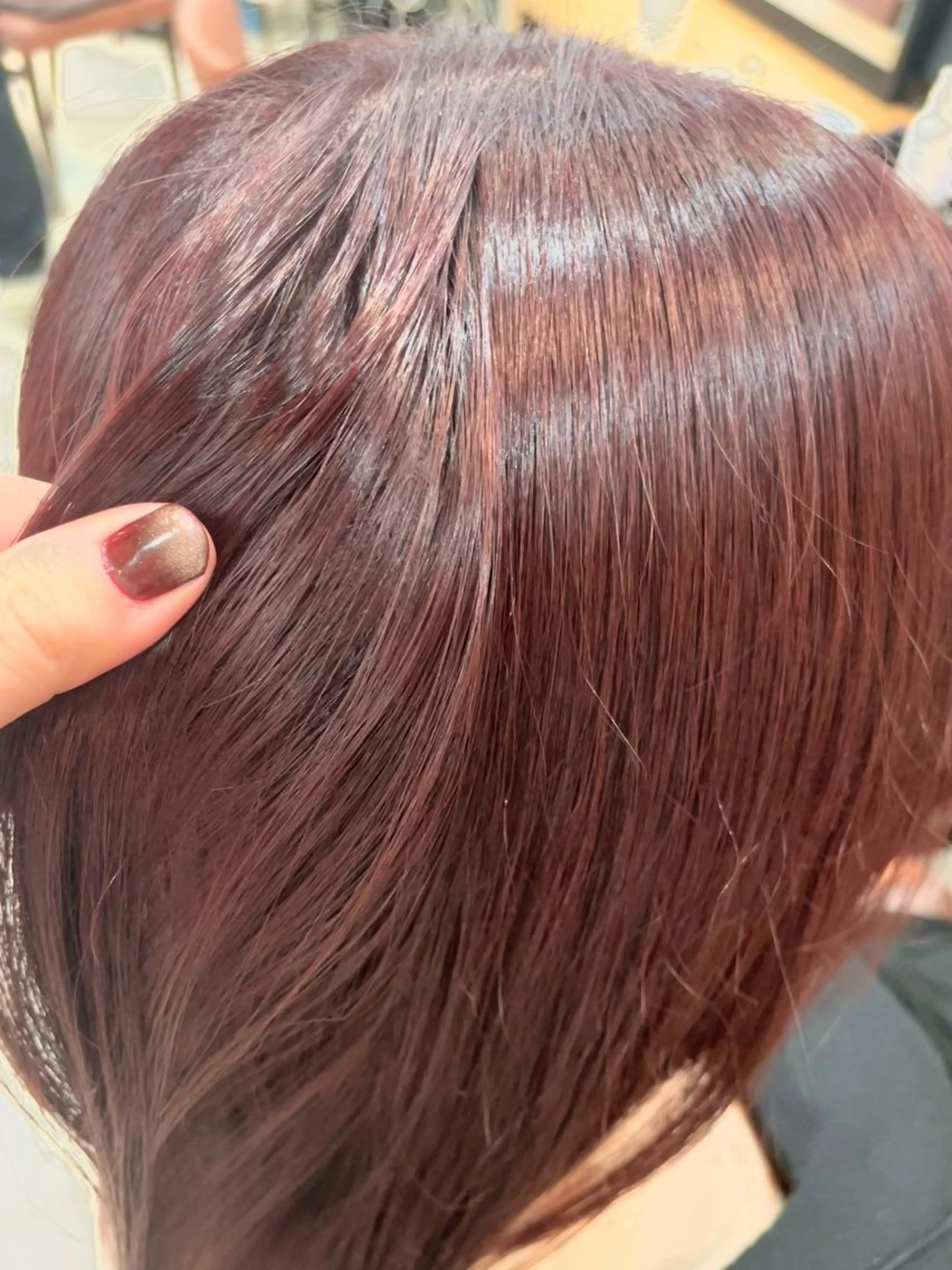 セミロング カラー ブリーチ ボルドーカラー ブラウンカラー カシス ダブルカラー 🎈ブリーチなし暖色 カラー/レッド/ゆいのヘアスタイル