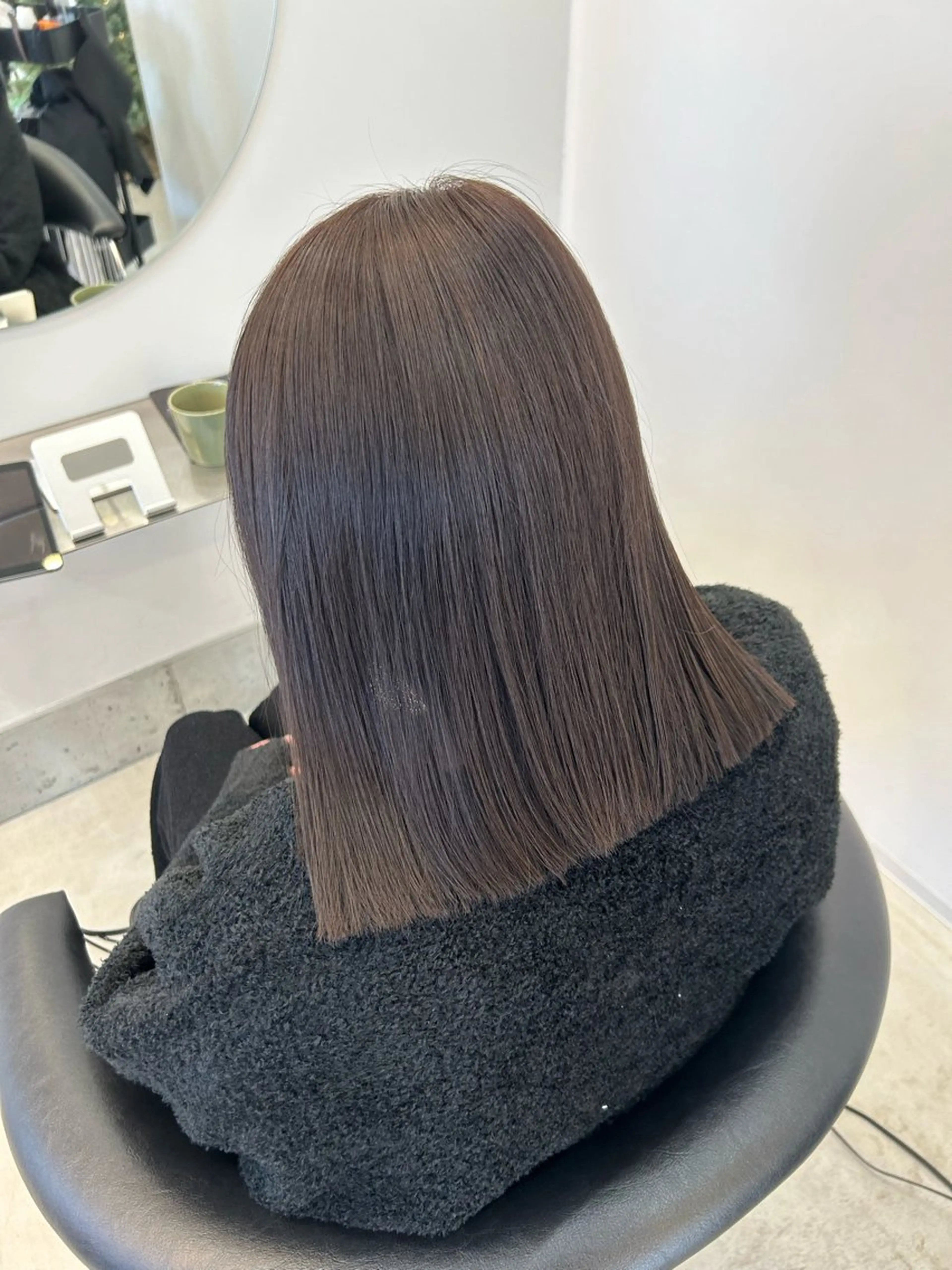 ミディアム カラー ブリーチ グレージュ ブリーチなしカラー カット ヘアカラー 🐾ハイトーンブリー チ🐾ひなたのヘアスタイル