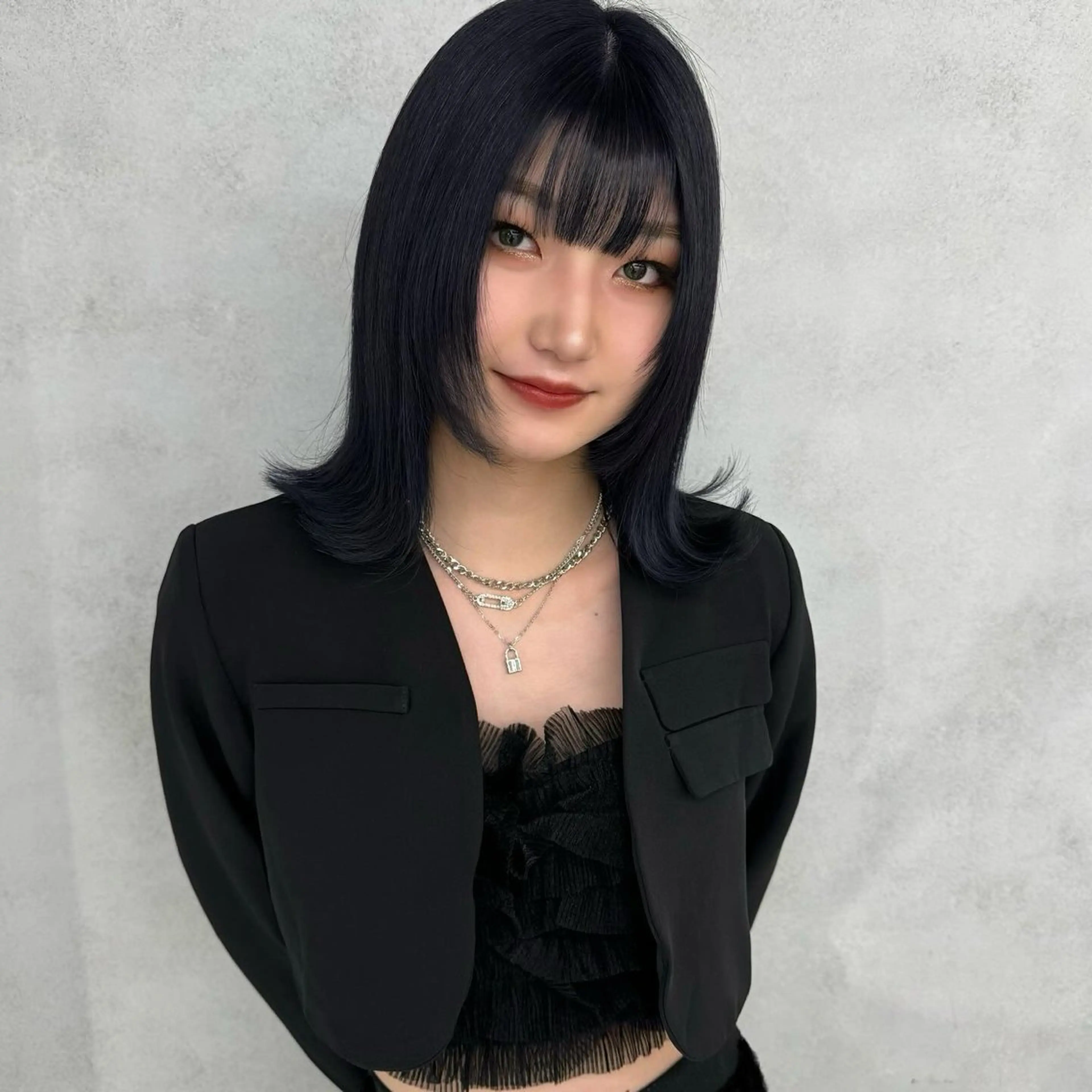 ミディアム AOl所属・🫧艶髪🪽 Karinのヘアスタイル