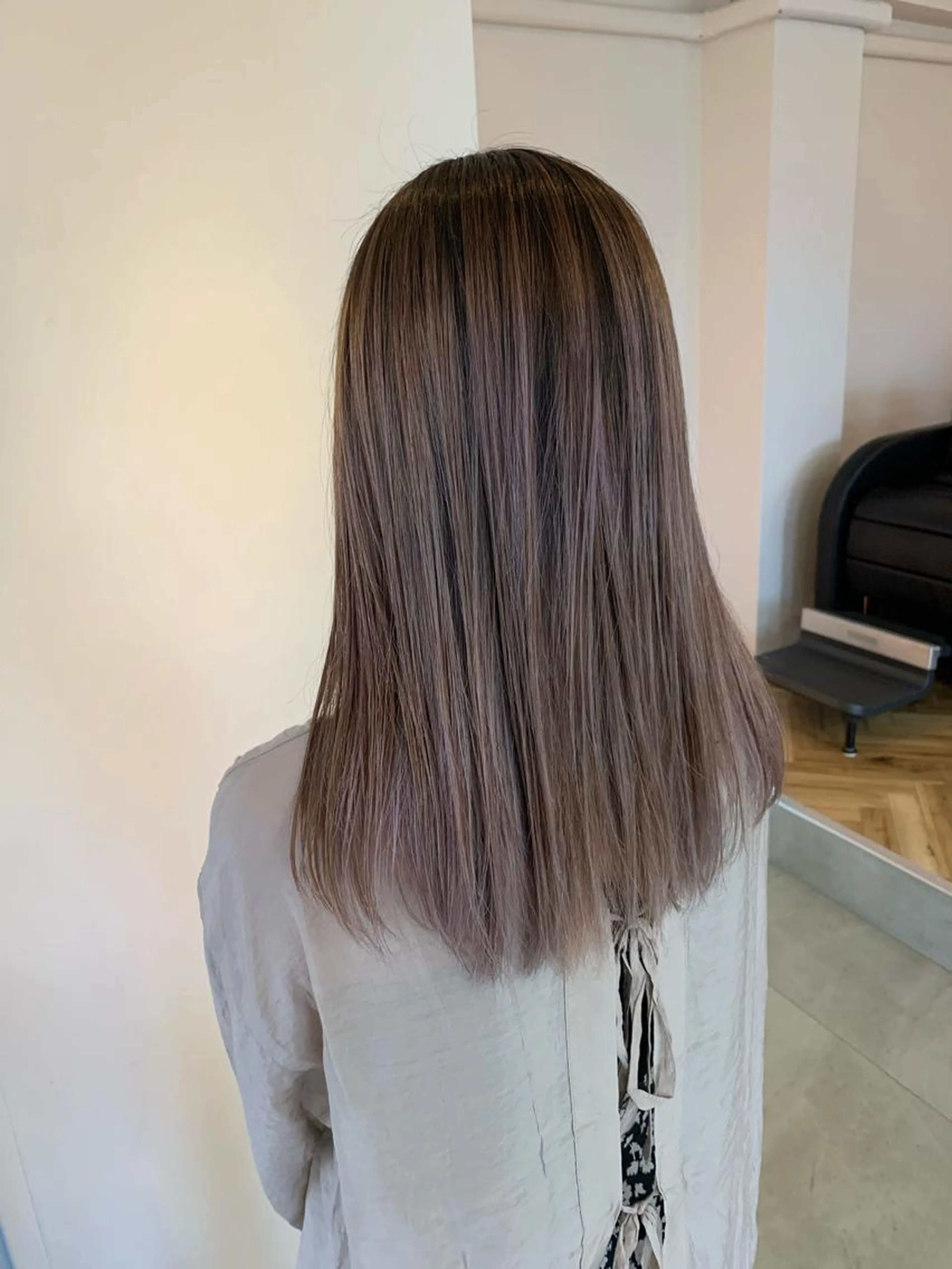 バレイヤージュカラー+プレミアムヘアカラーエステ　高保湿トリートメント付きの写真