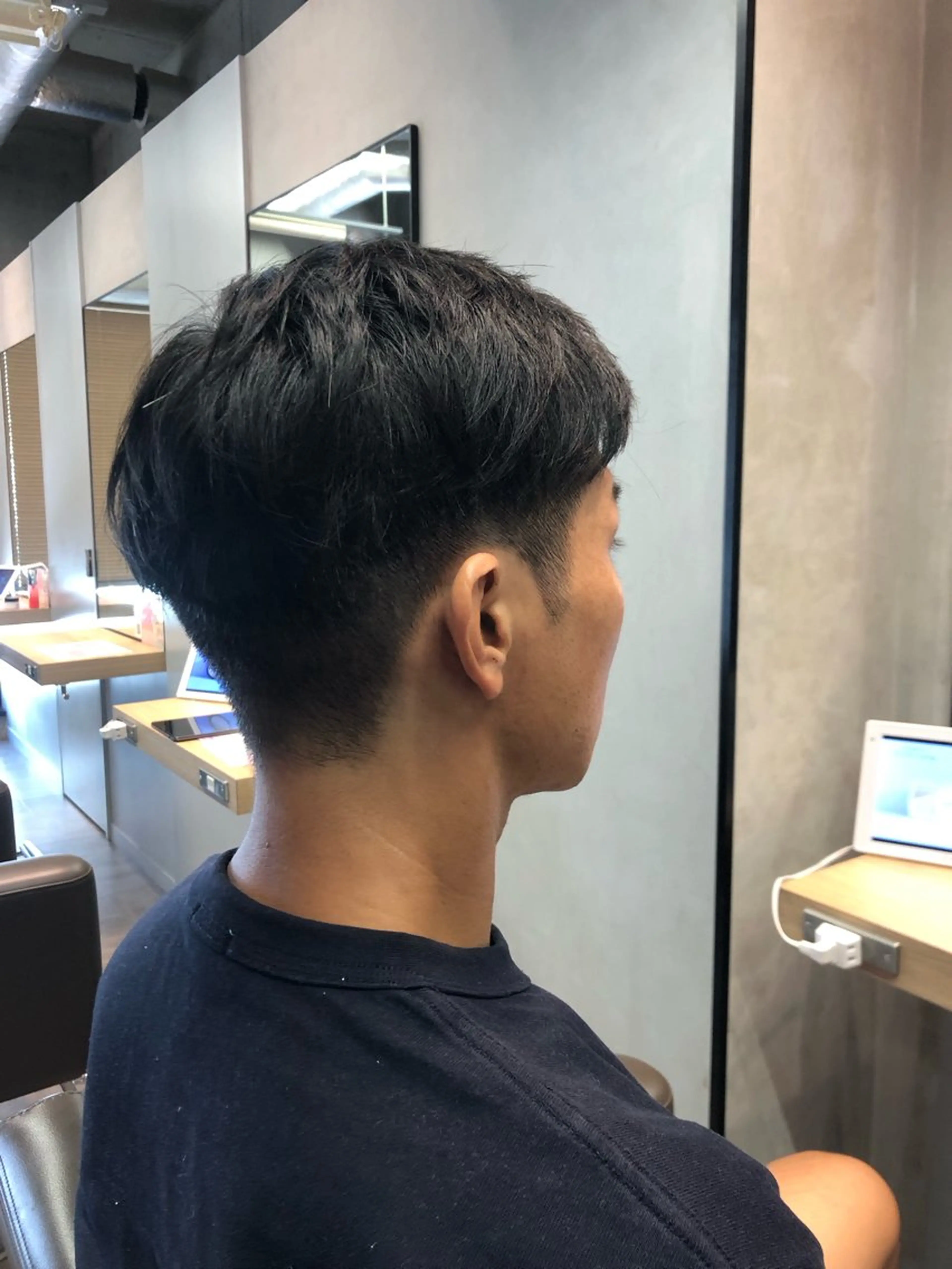 メンズ ツーブロック 🎀縮毛矯正.暗髪 .艶髪🩶ちひろのヘアスタイル