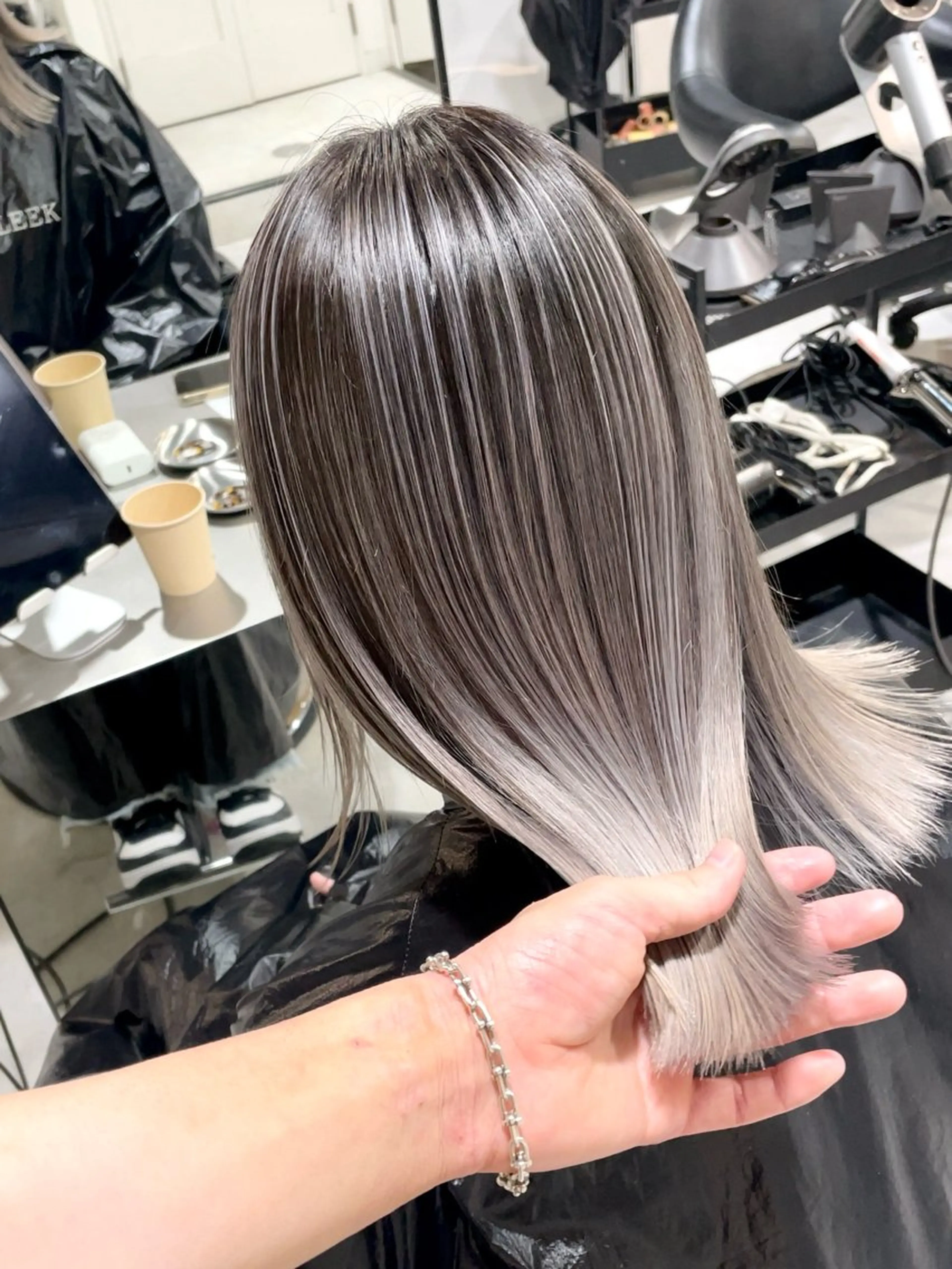 ミディアム ハイライト レイヤーカット ヘアカラー トリートメント 神戸でブリーチなら puty/レイヤーのヘアスタイル