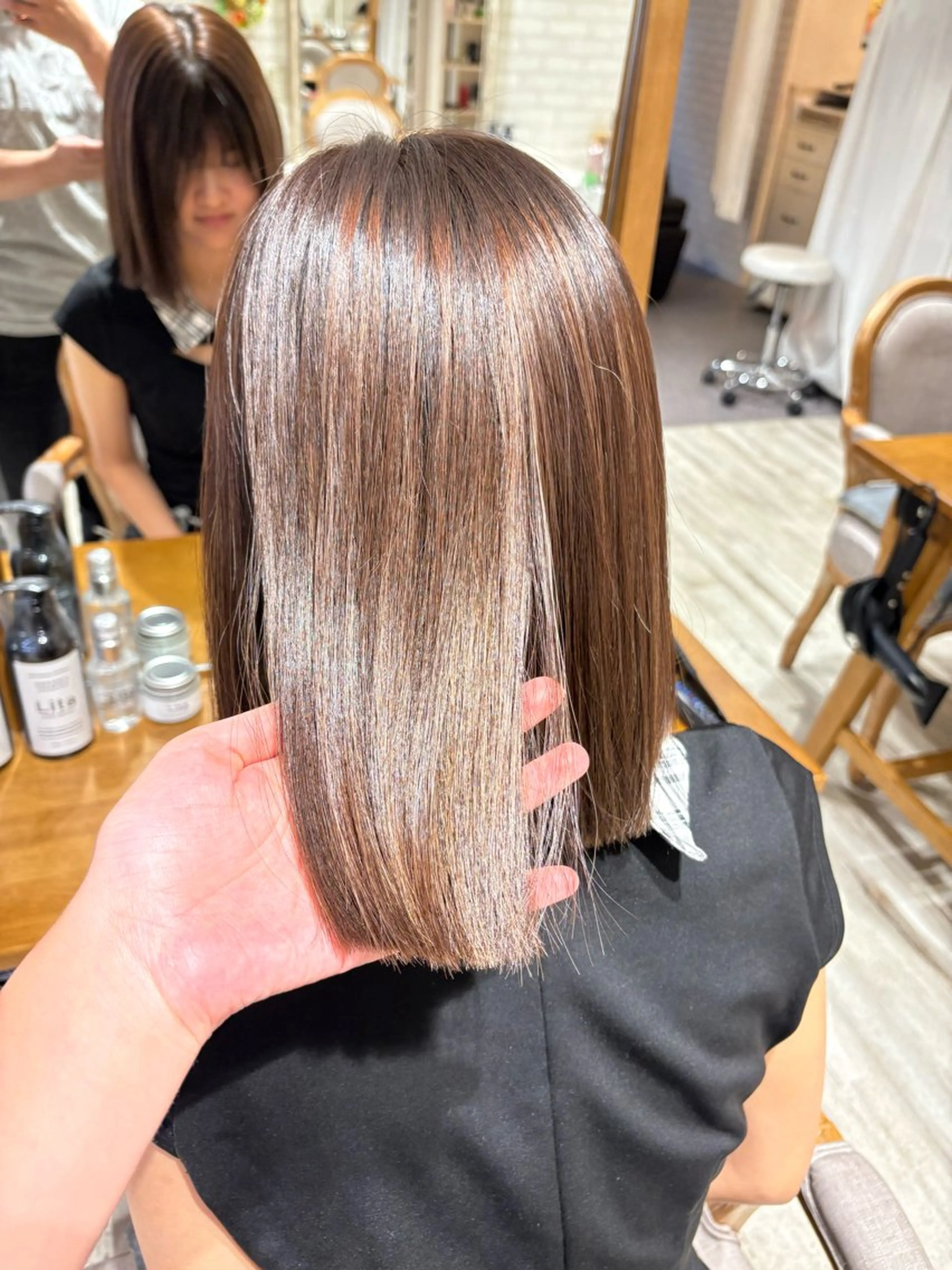 ショート カラー ブラウンカラー ハイライトカラー ボブ ハイライト カット ヘアカラー トリートメント 透明感/韓国風 HIRARIのヘアスタイル