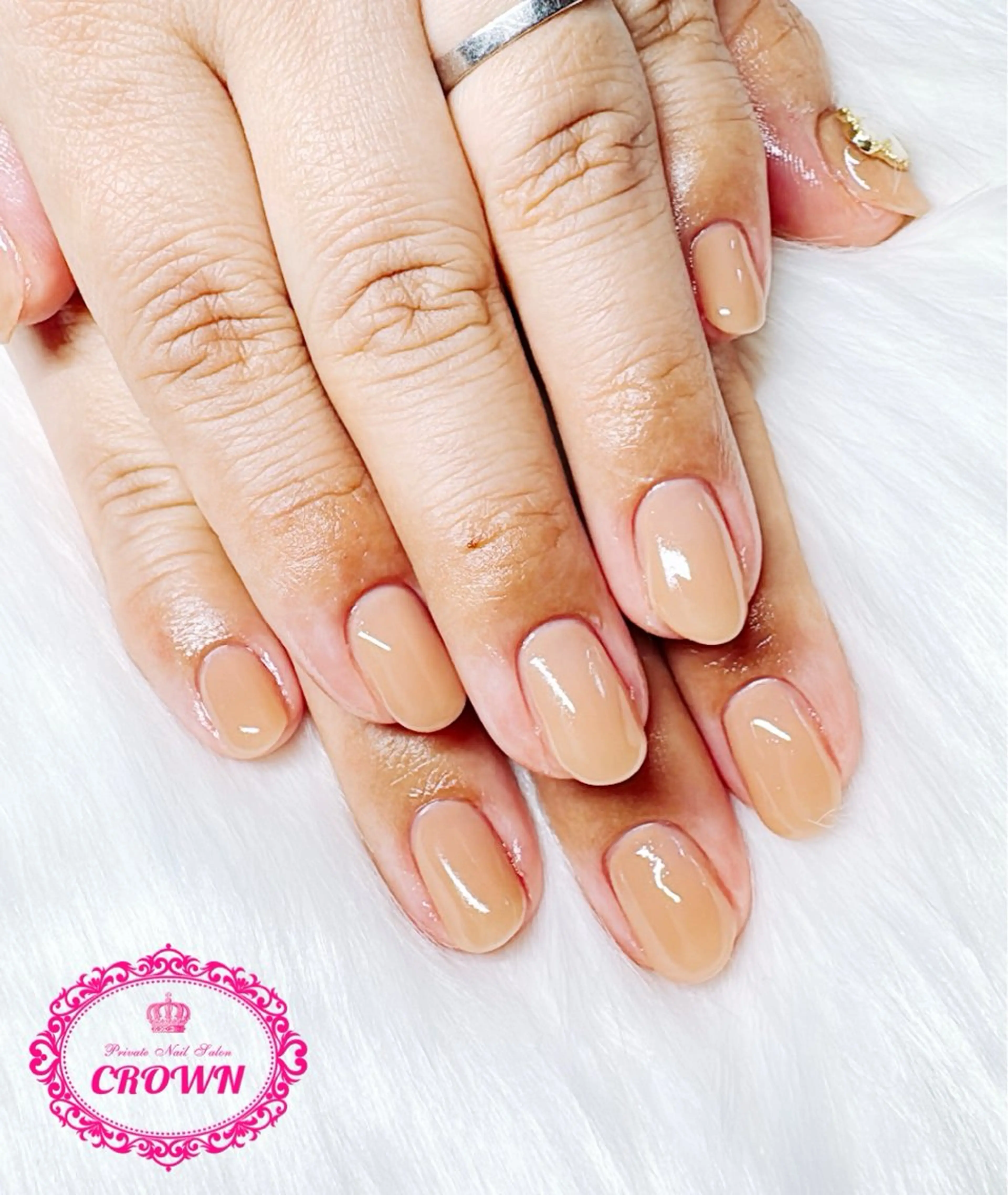 ネイル CROWN プライベートサロンのネイルデザイン