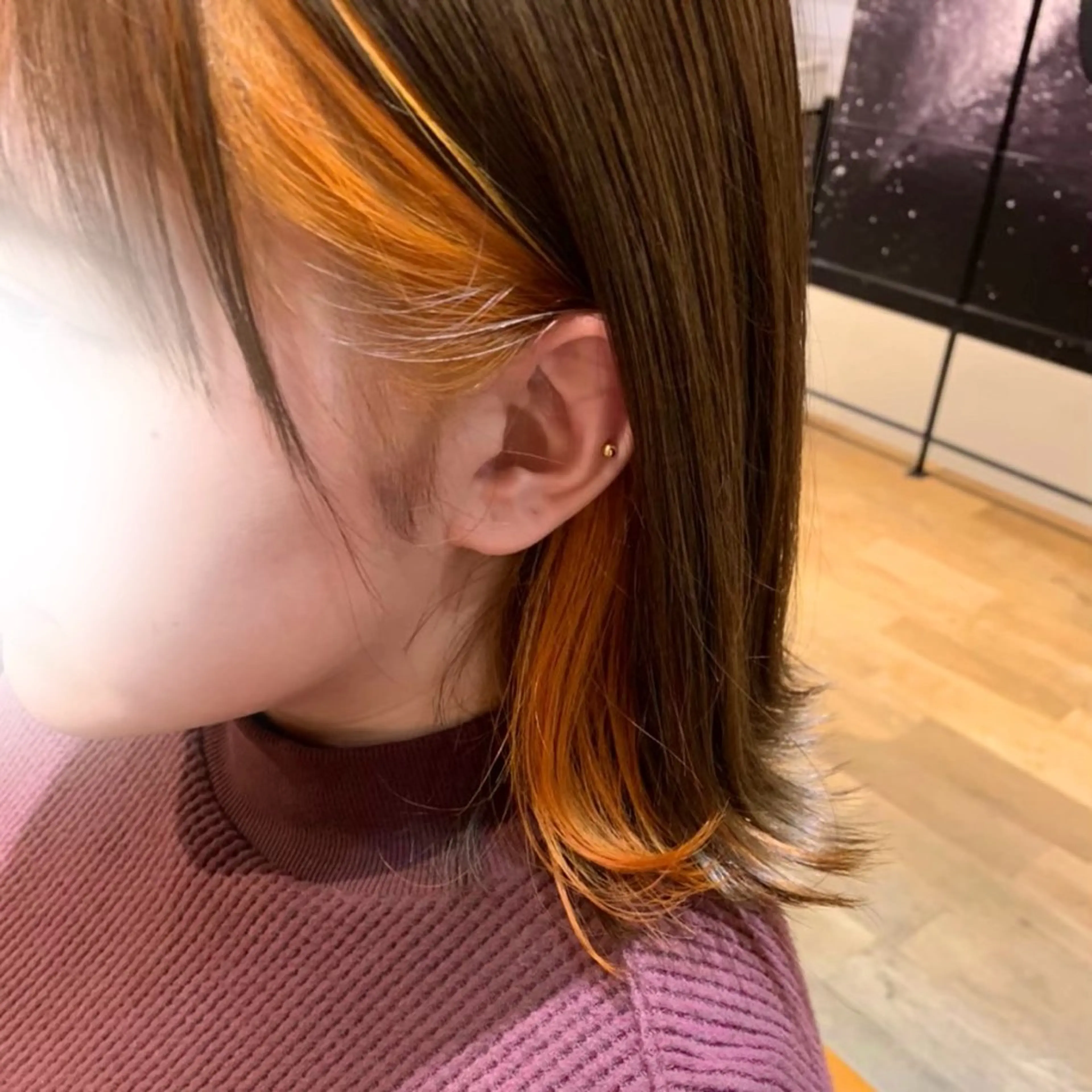 ミディアム カラー ヘアカラー トリートメント 🦋REISA🦋 エクステ×ハイトーンのヘアスタイル