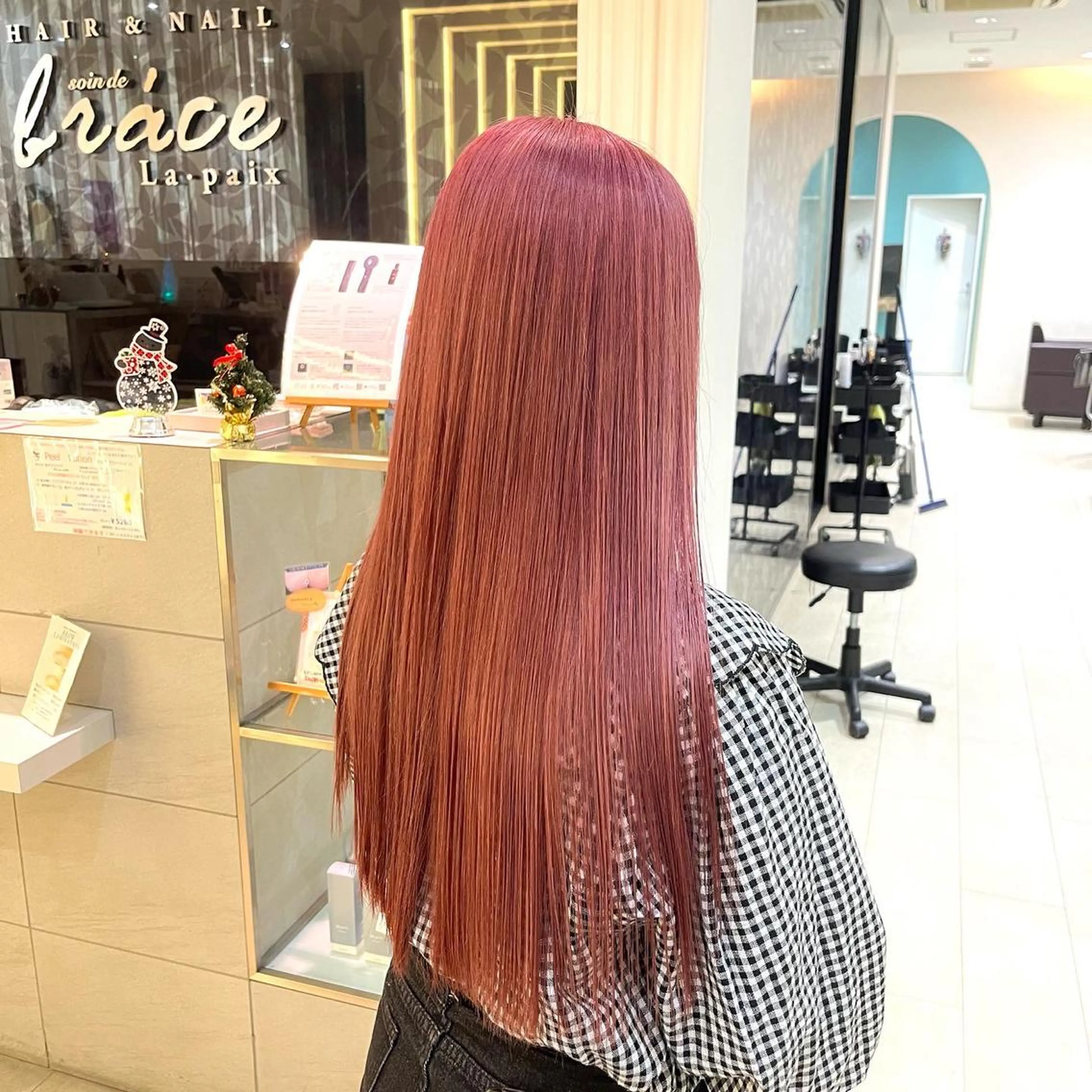 カラー REAL【レアル】所属・グレージュ/透け感 カラー/透明感カラーのヘアスタイル