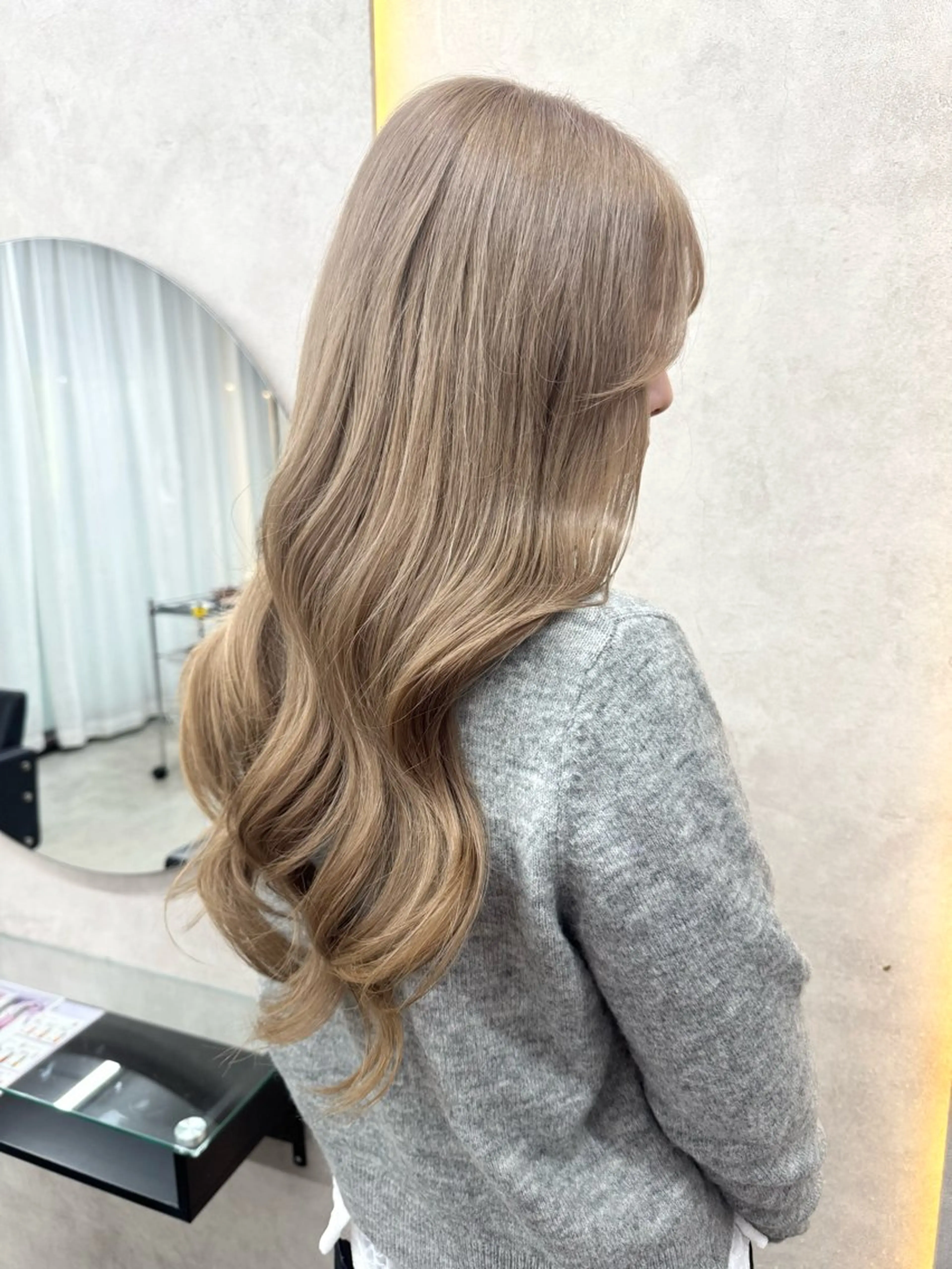 セミロング 垢抜け🪄透明感✨ ブリーチ特化のヘアスタイル