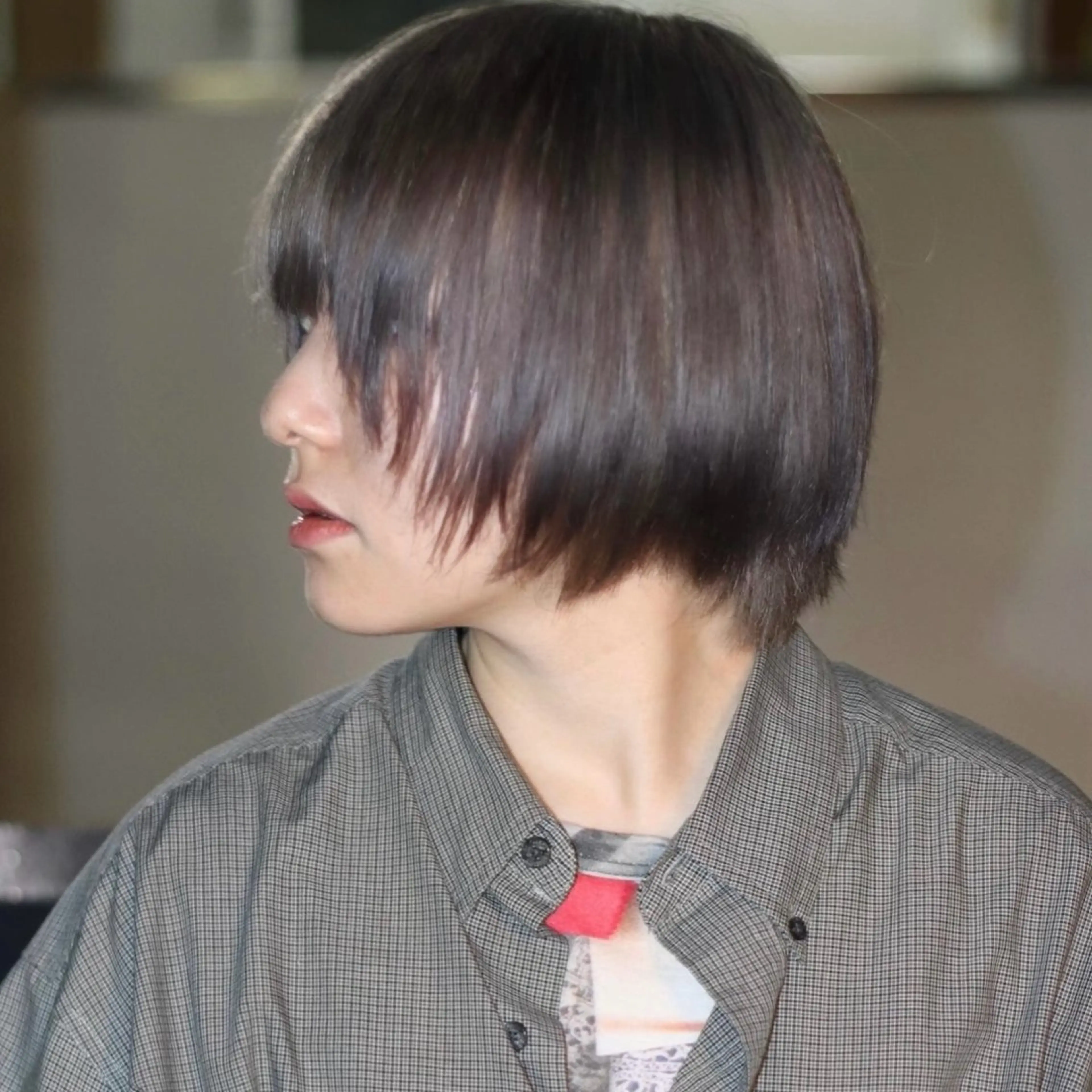 ショート カラー シルバー ショートヘア ミニボブ/カット モデル/渋谷/ 宍戸のヘアスタイル