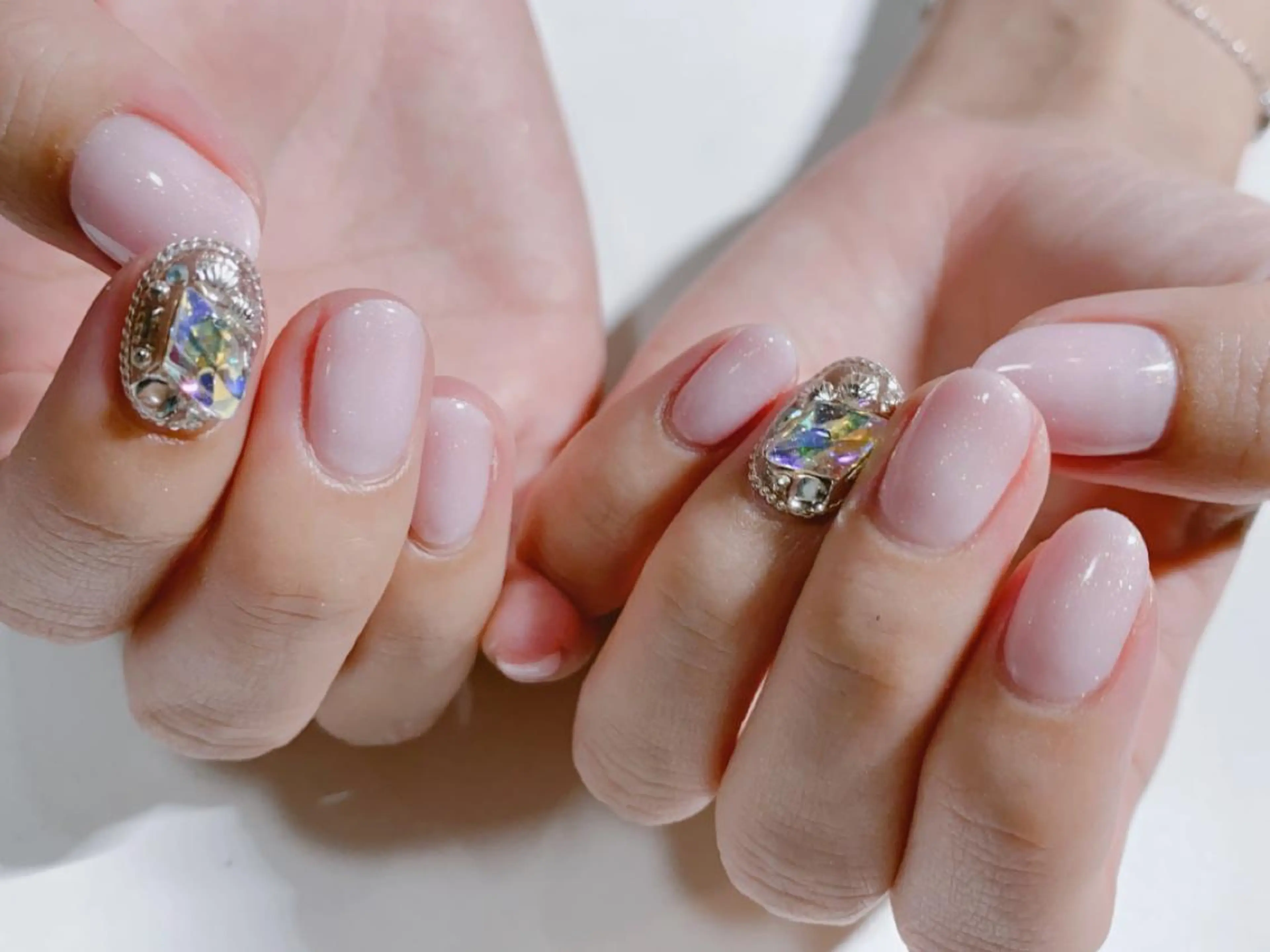 ミディアム ネイル atelier la vita所属・lavita. mimuraのネイルデザイン