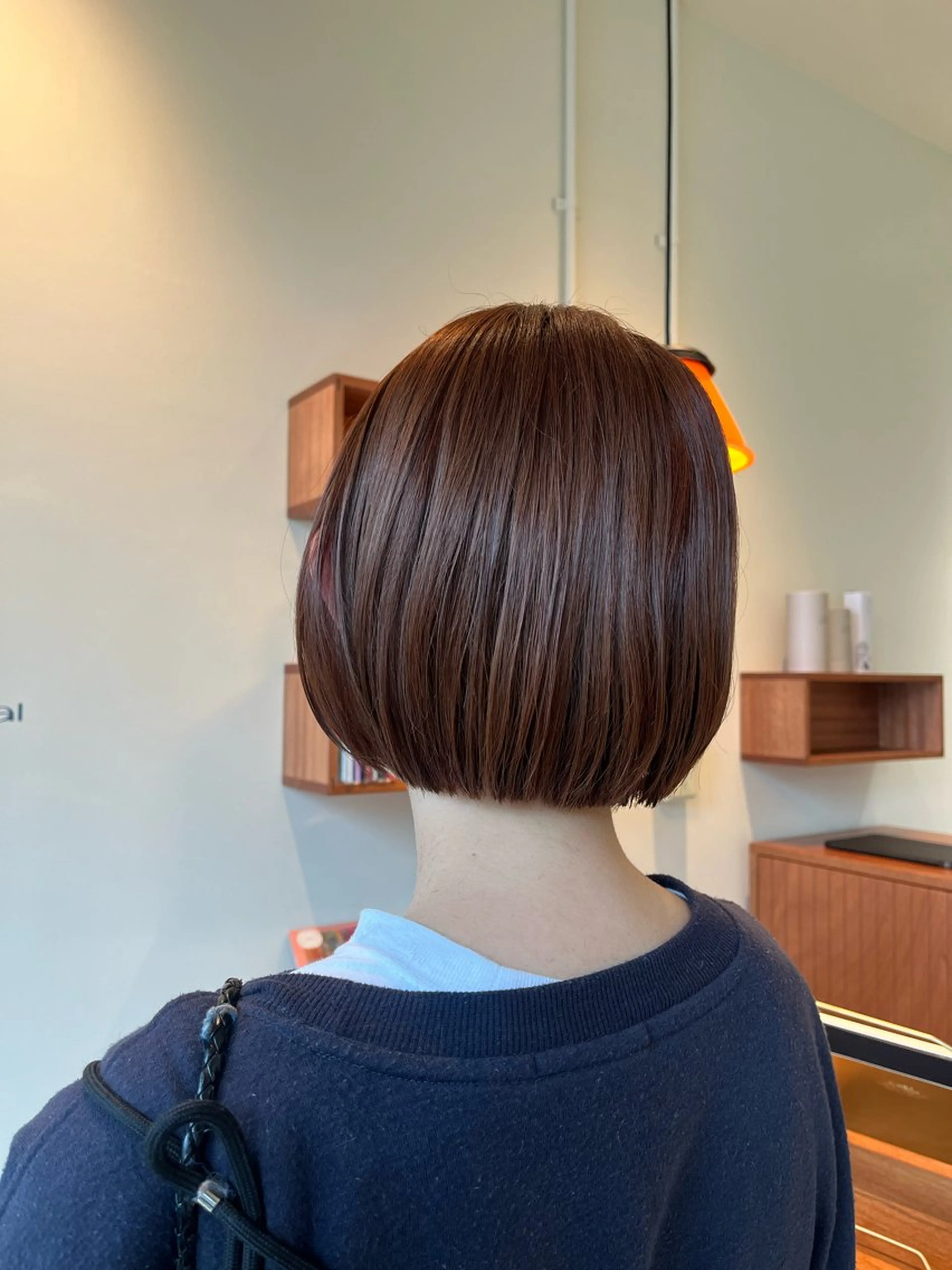 ショート カラー RINA🧤 デザインとボブのヘアスタイル