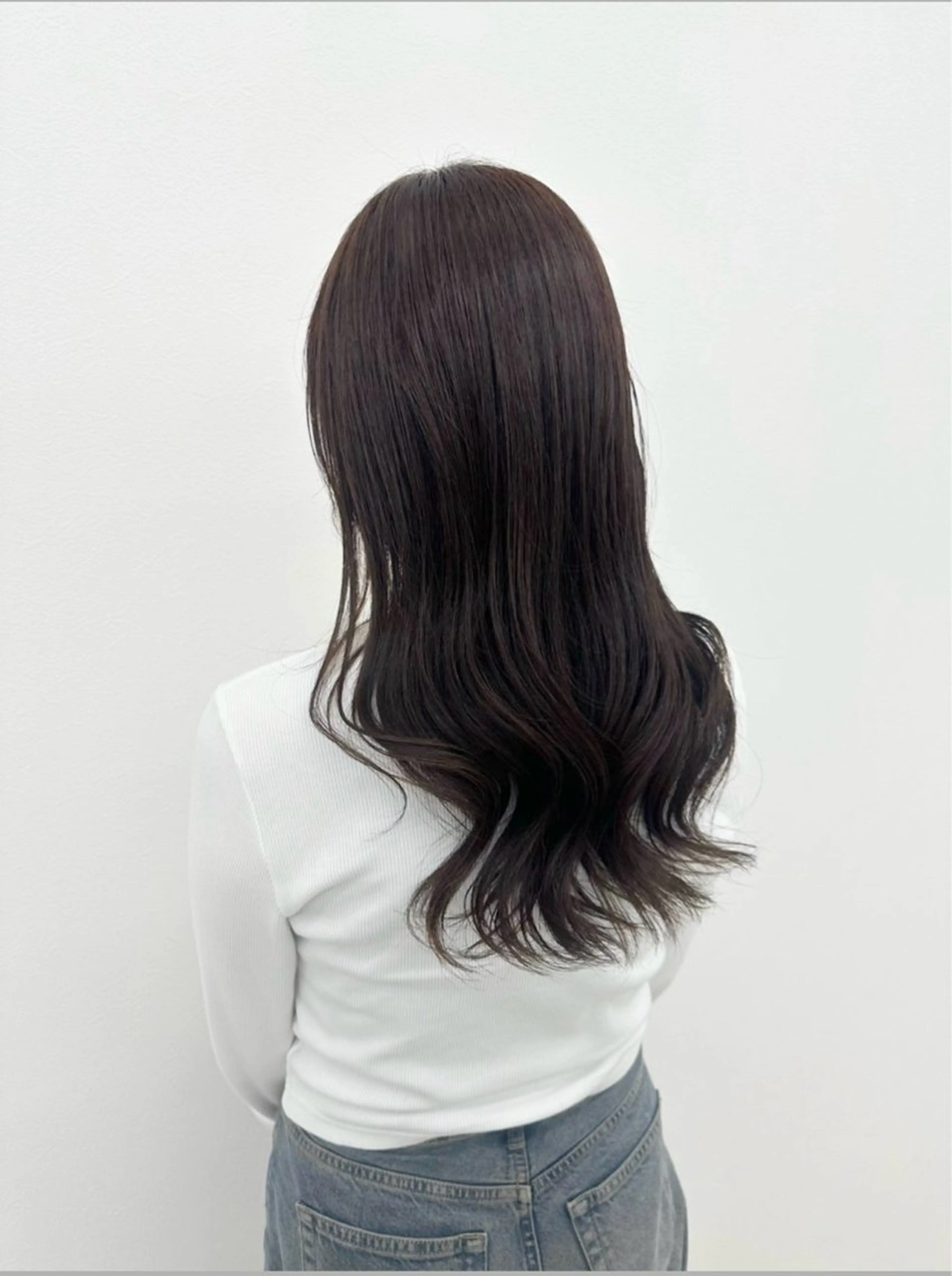 ロング カラー 相田 絢音のヘアスタイル