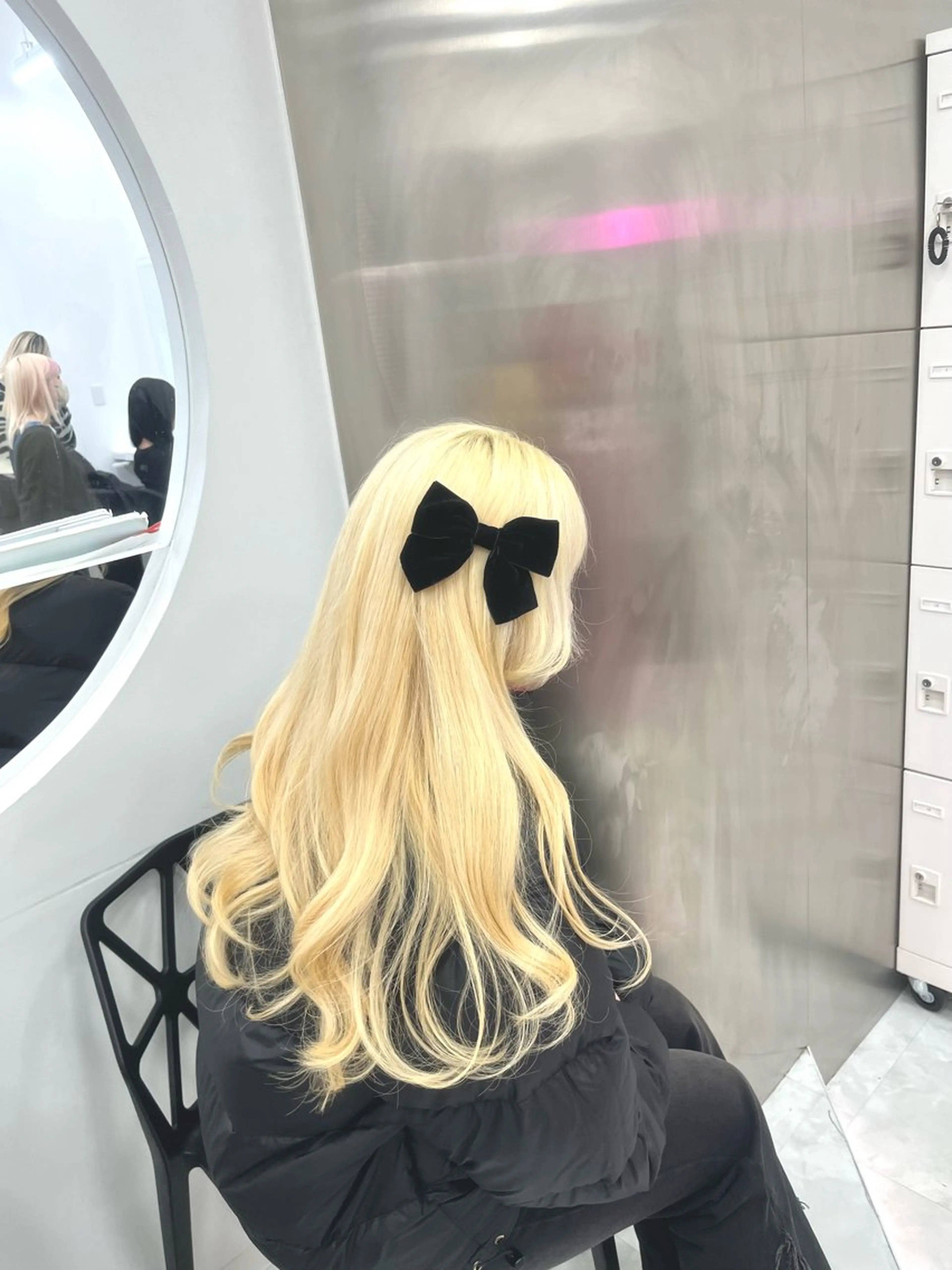 ロング ヘアカラー トリートメント ヘッドスパ ヘアセット ❤︎ワンホンガーリー なハイトーンヘア❤︎のヘアスタイル