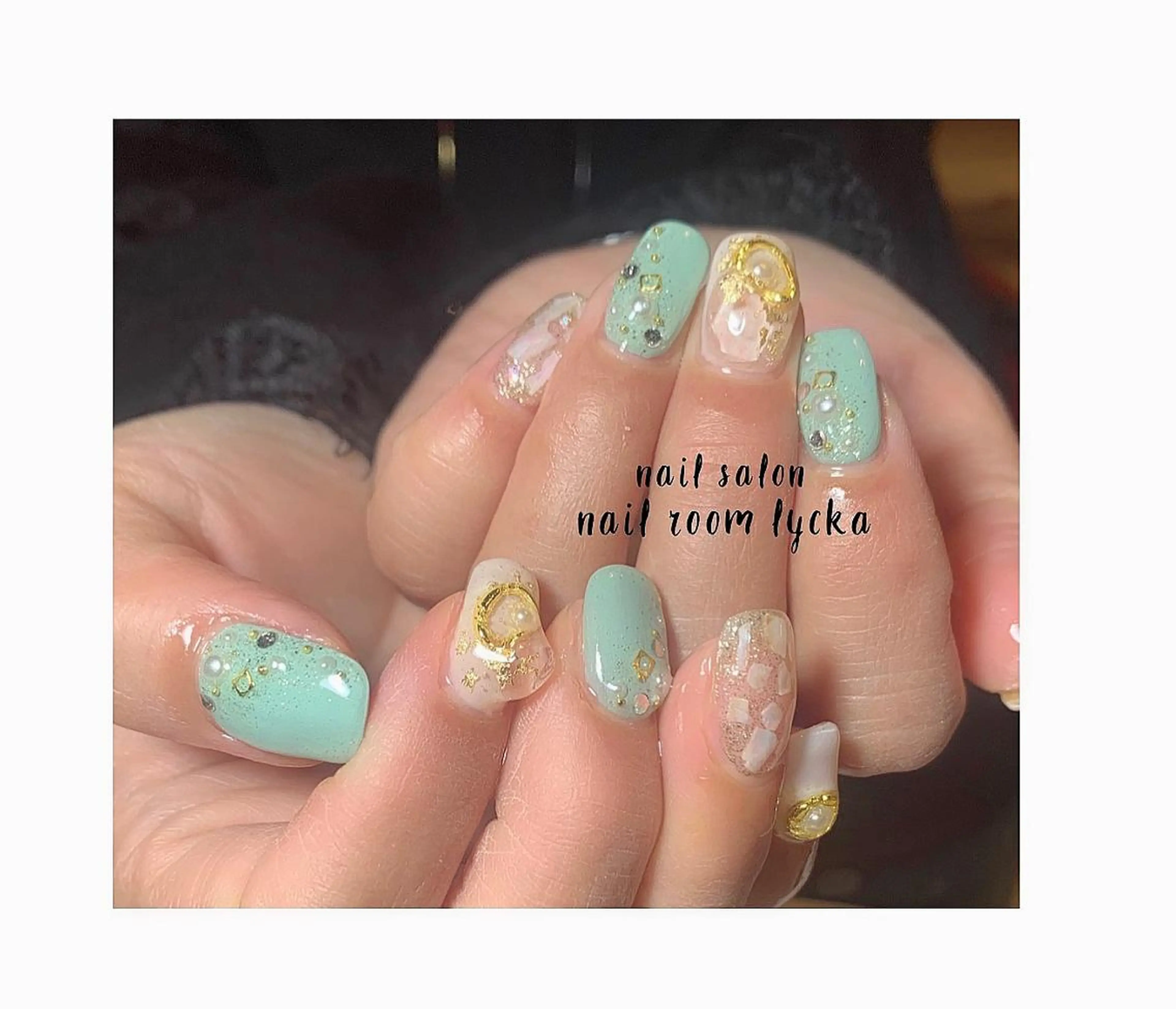 ネイル フラワーネイル ジェルネイル ミラーネイル ニュアンスネイル パラジェル ﾈｲﾙﾙｰﾑﾘｯｶ 𝐦𝐚𝐲𝐮のネイルデザイン