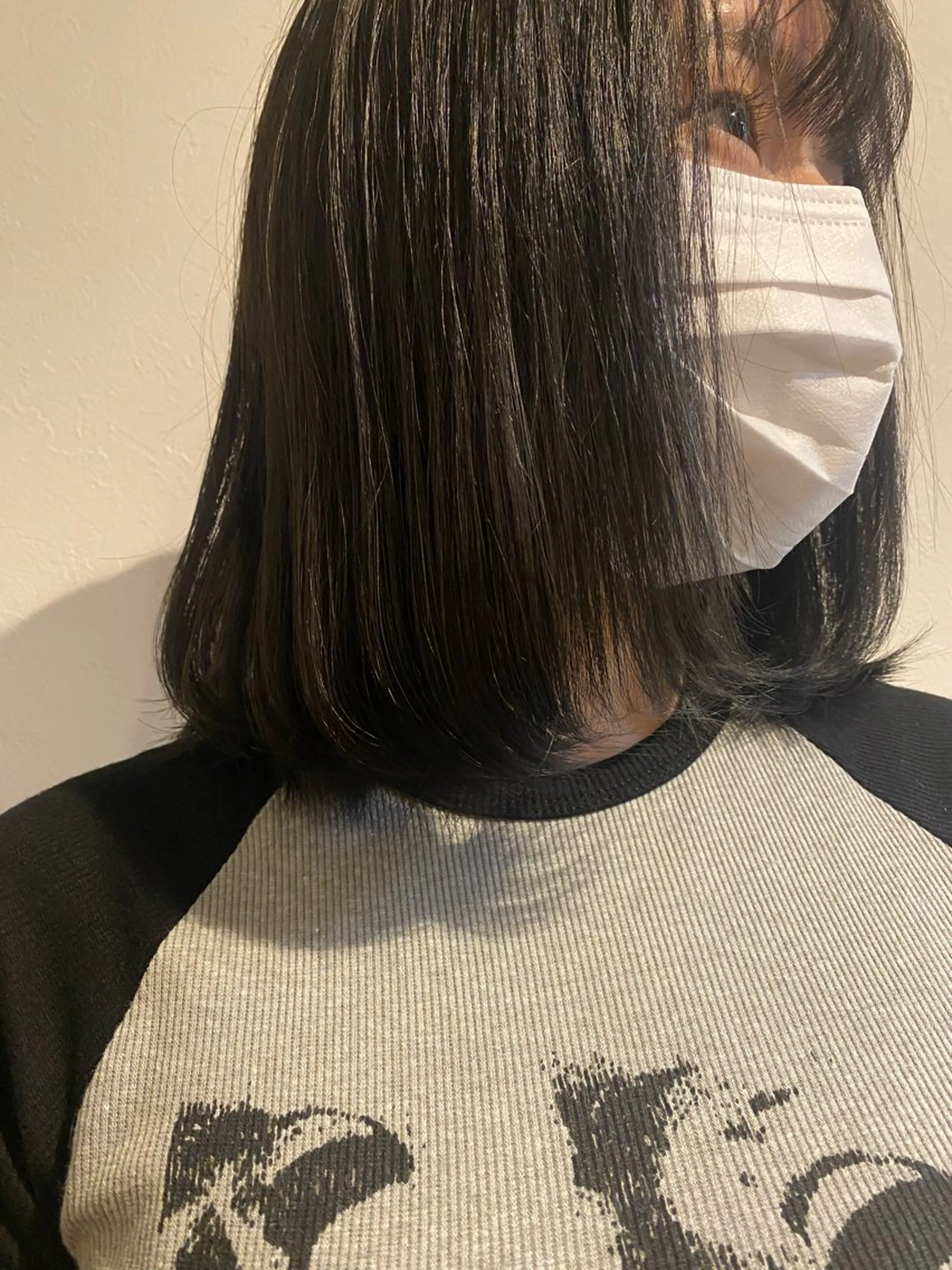 ミディアム カラー andthebricks所属・剱持 介里のヘアスタイル